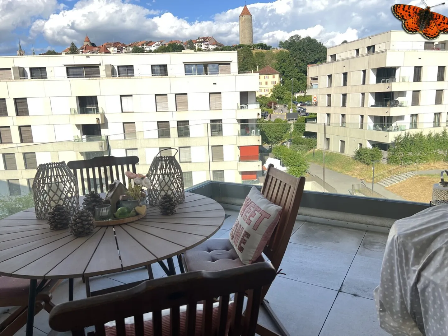 CHIC 3½ ROOM APARTMENT - Opposite the Romont Train Station! - Photo 2 of 7