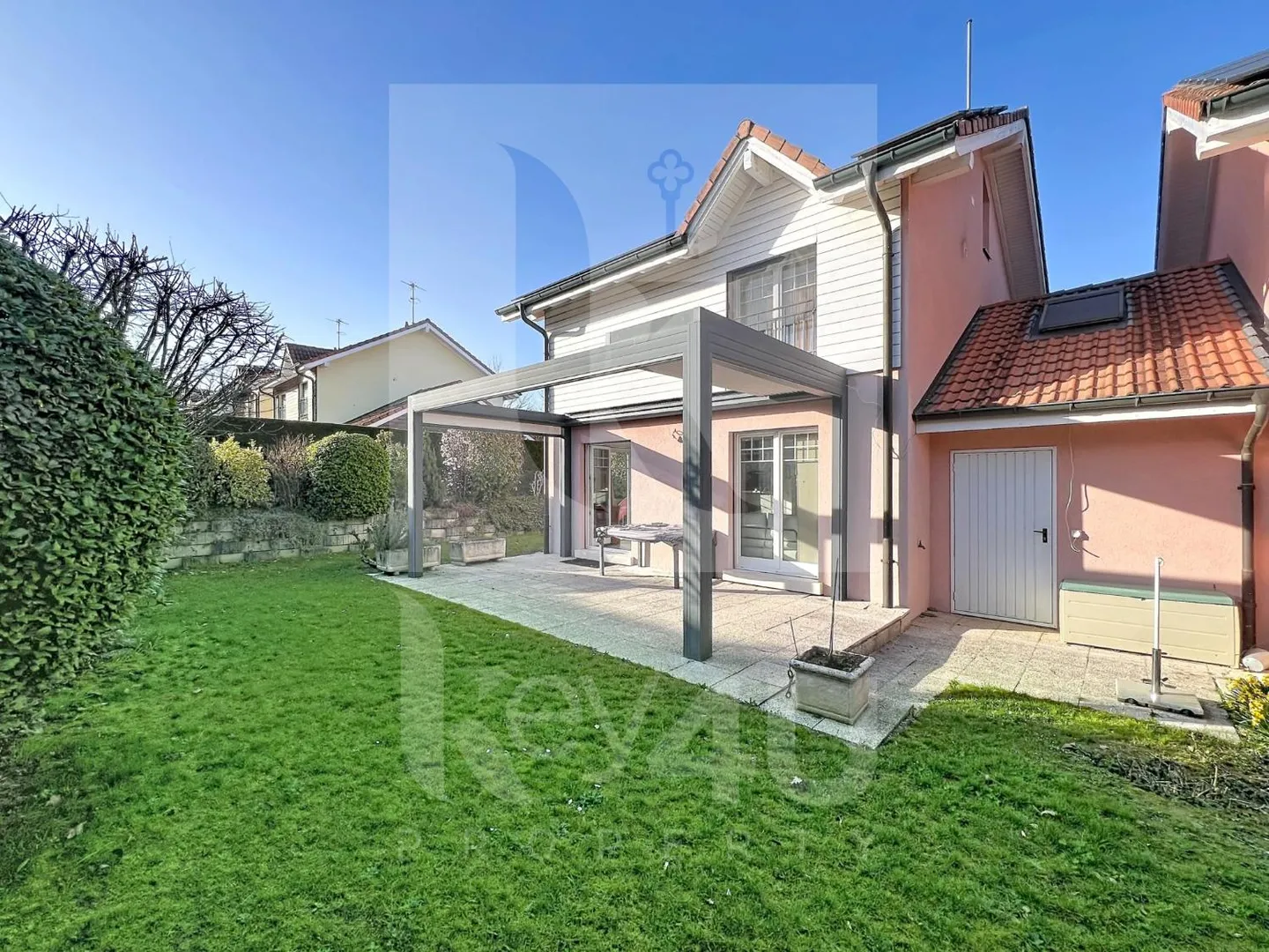 Charmante Villa Familiale à Genthod - Photo 1 sur 12