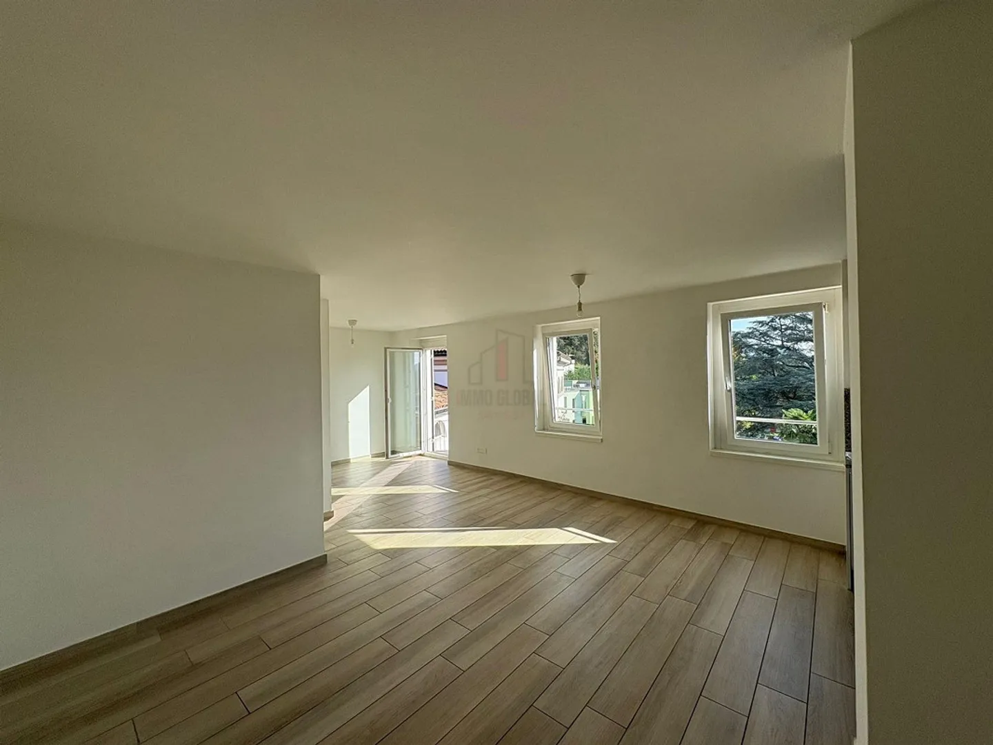 PENTHOUSE AVEC VUE PRÈS DU CENTRE - Photo 2 sur 12