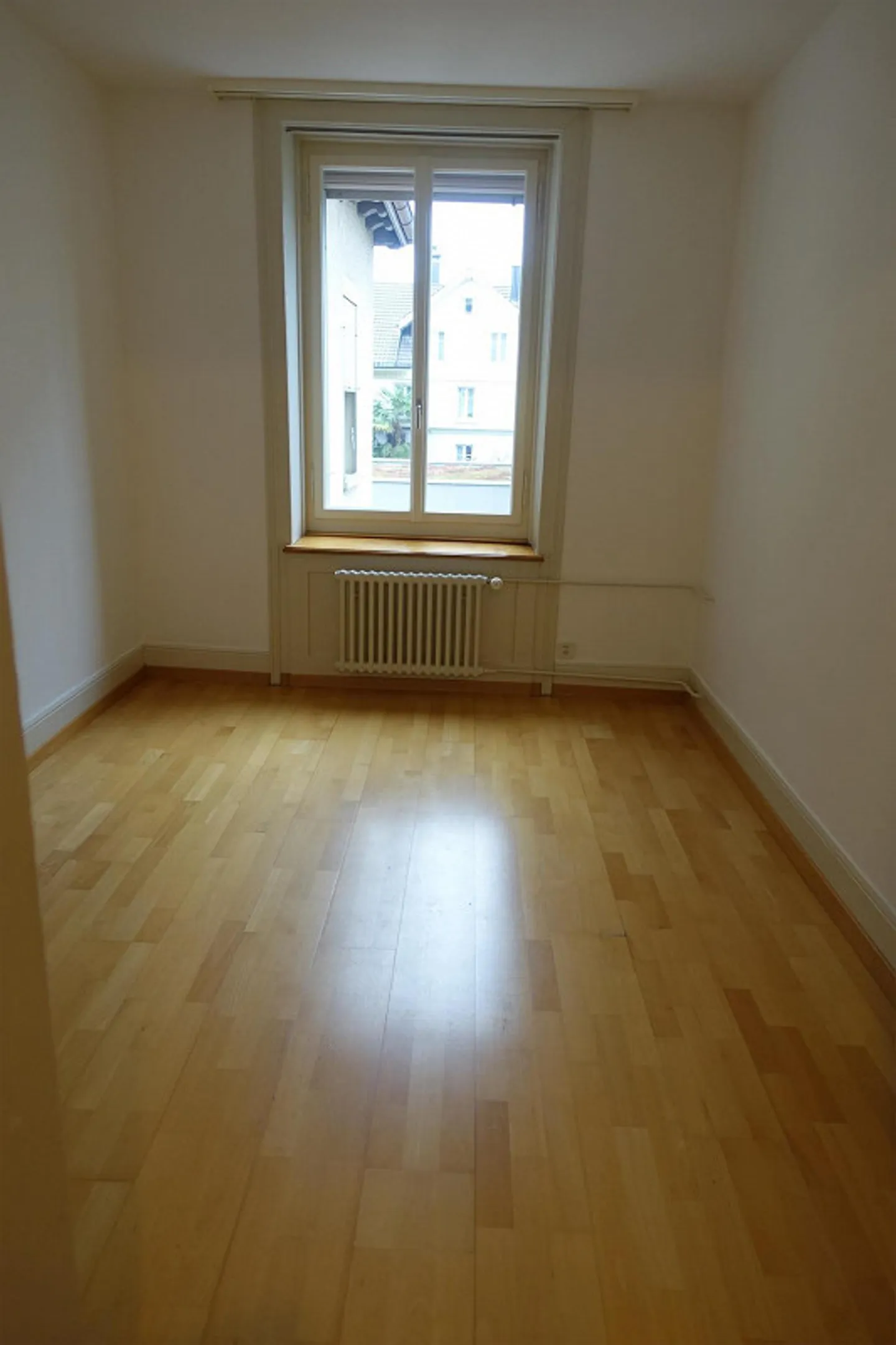 Appartamento 5,5 locali con terrazza sul tetto vicino al lago - Foto 2 di 13