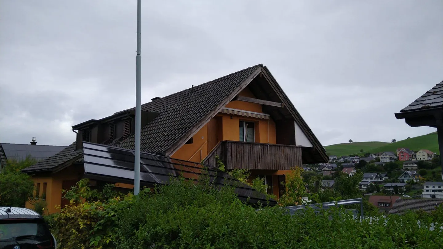 Prima occupazione dopo ristrutturazione: Appartamento mansardato a Niederdorf - Foto 2 di 14