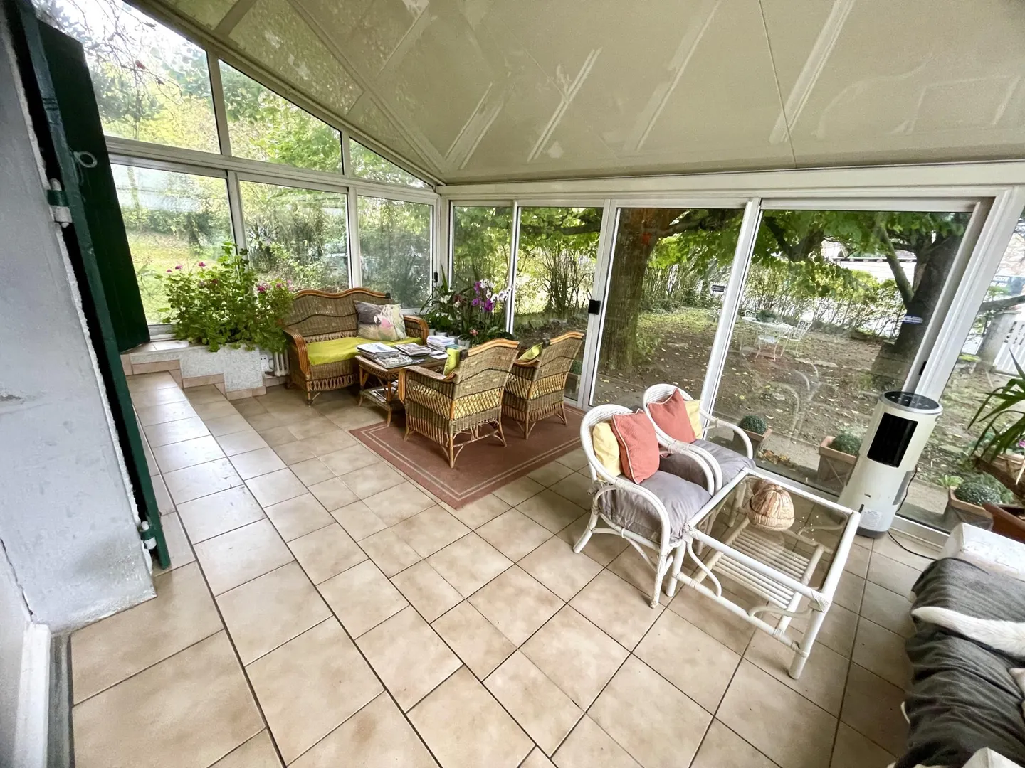 Casa 5 locali da ristrutturare su terreno agricolo di 5446m2 - Foto 3 di 9