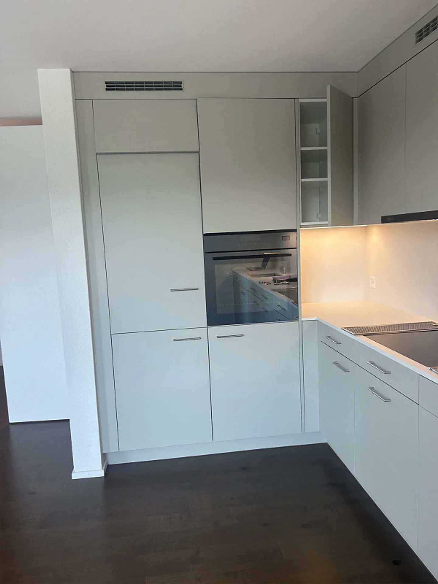 3.5 Room Apartment - Photo 4 of 13