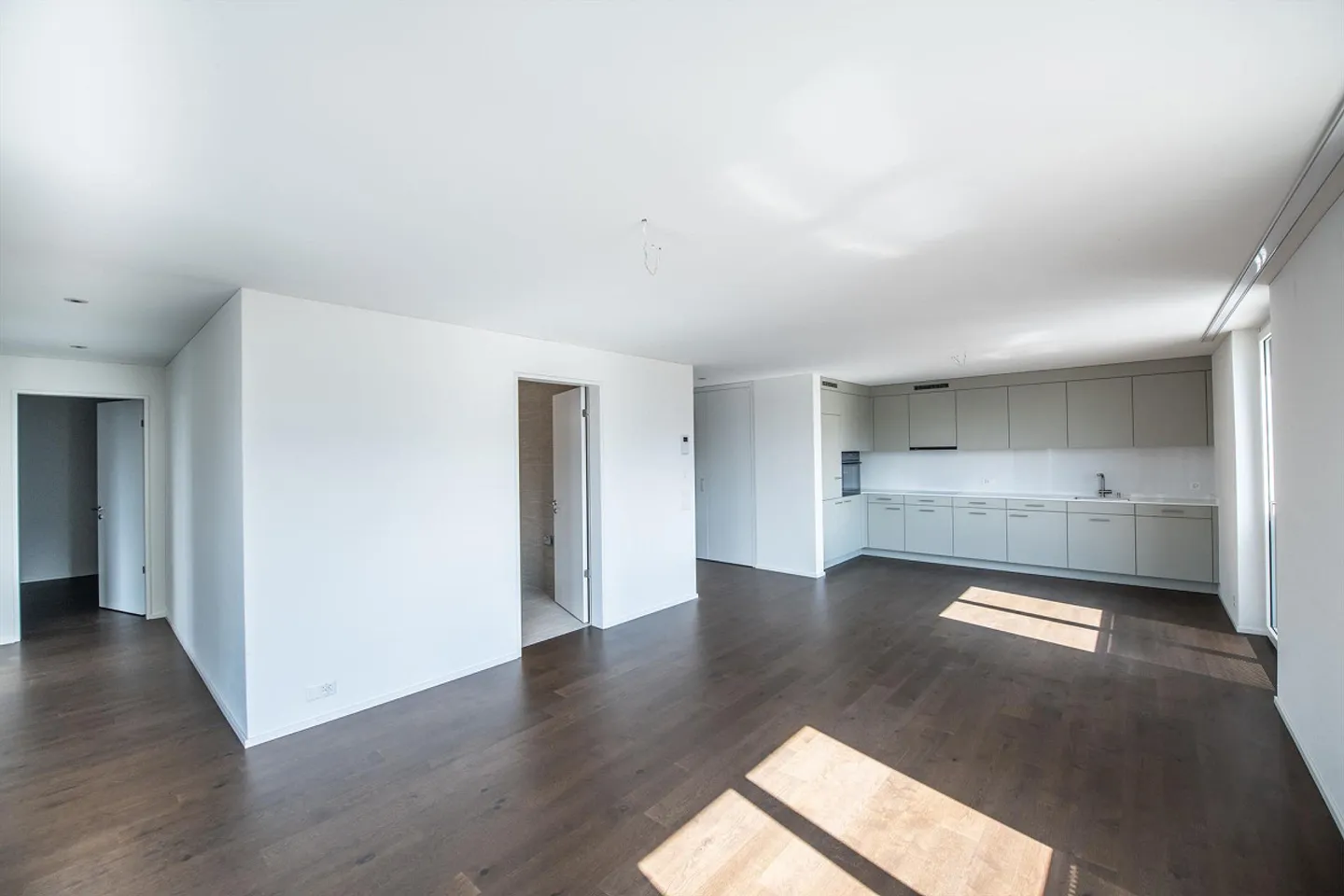 3.5 Room Apartment - Photo 5 of 13