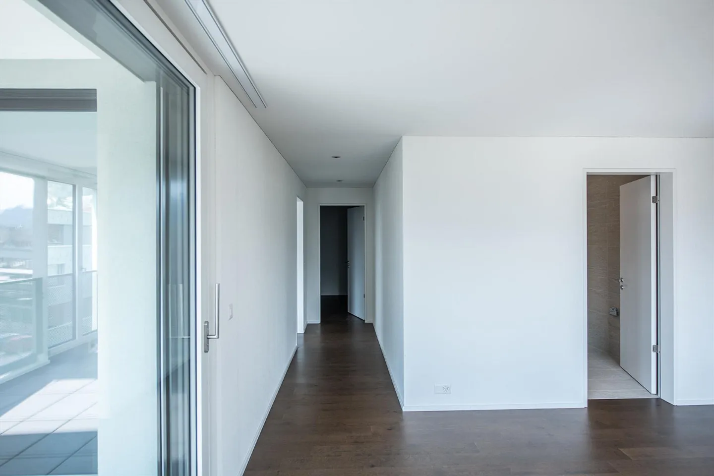3.5 Room Apartment - Photo 8 of 13
