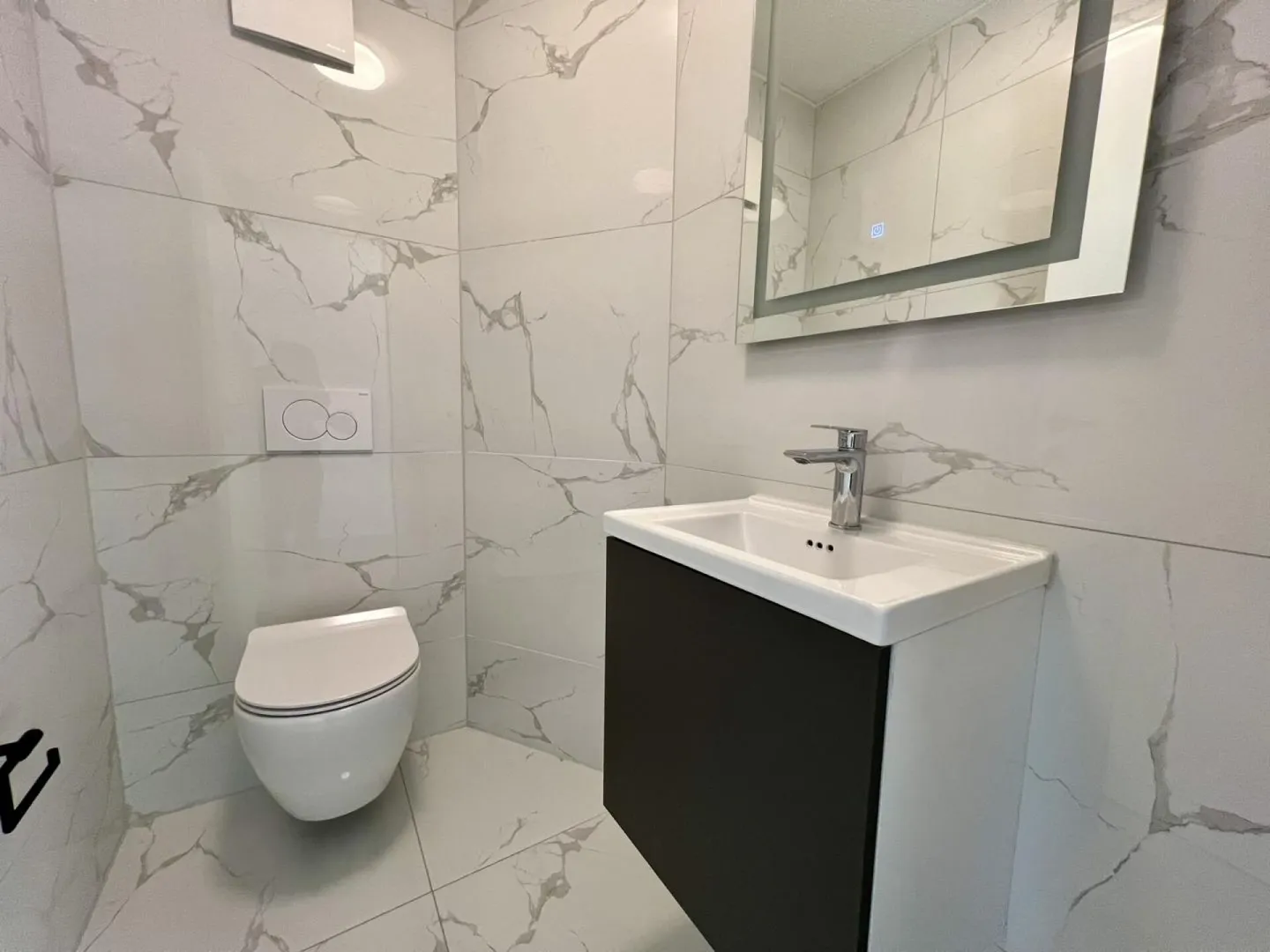 Penthouse with 4.5 rooms in Domdidier - 1st rent offered! - Photo 11 of 13