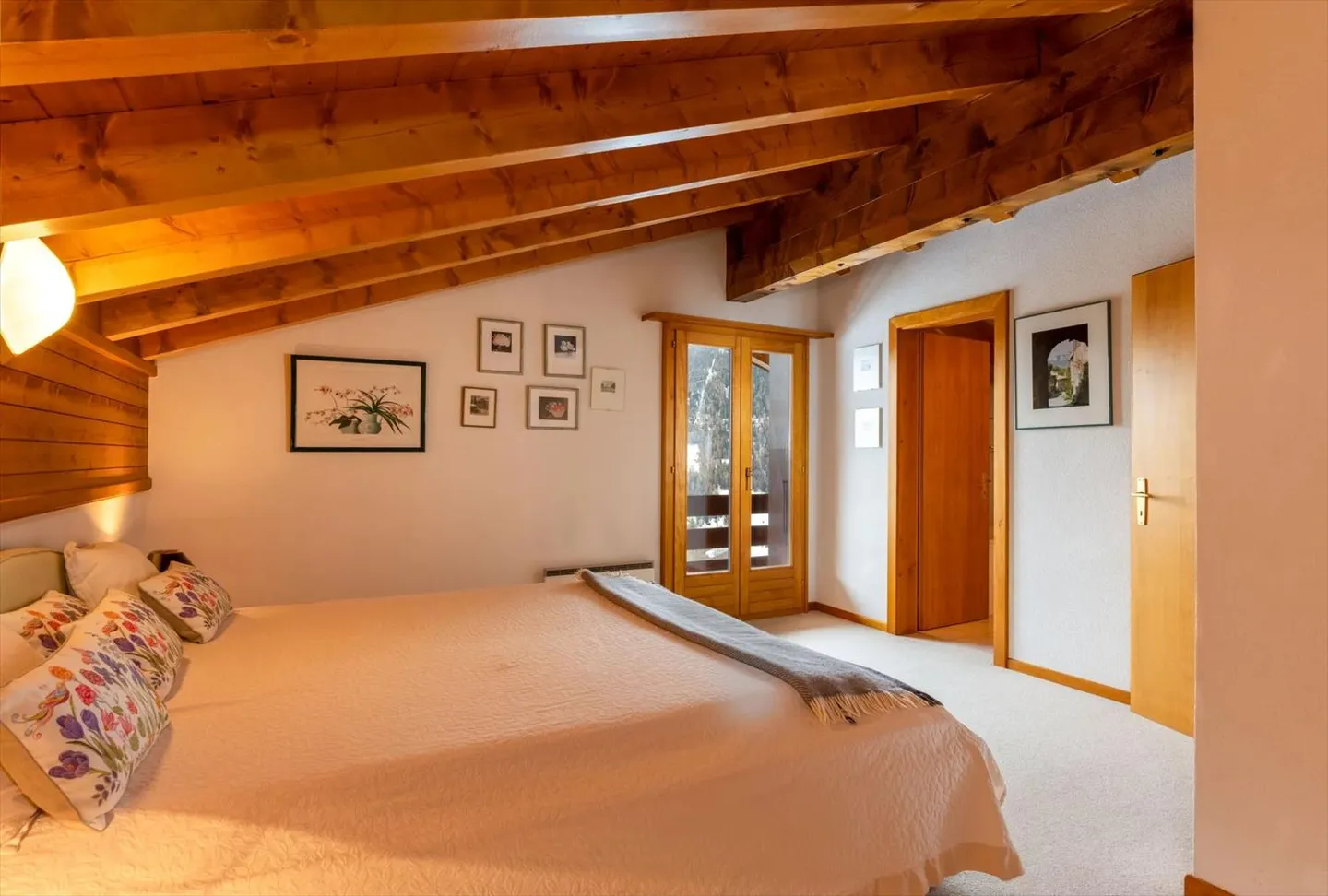 Luxury chalet with breathtaking views! - Photo 8 of 13