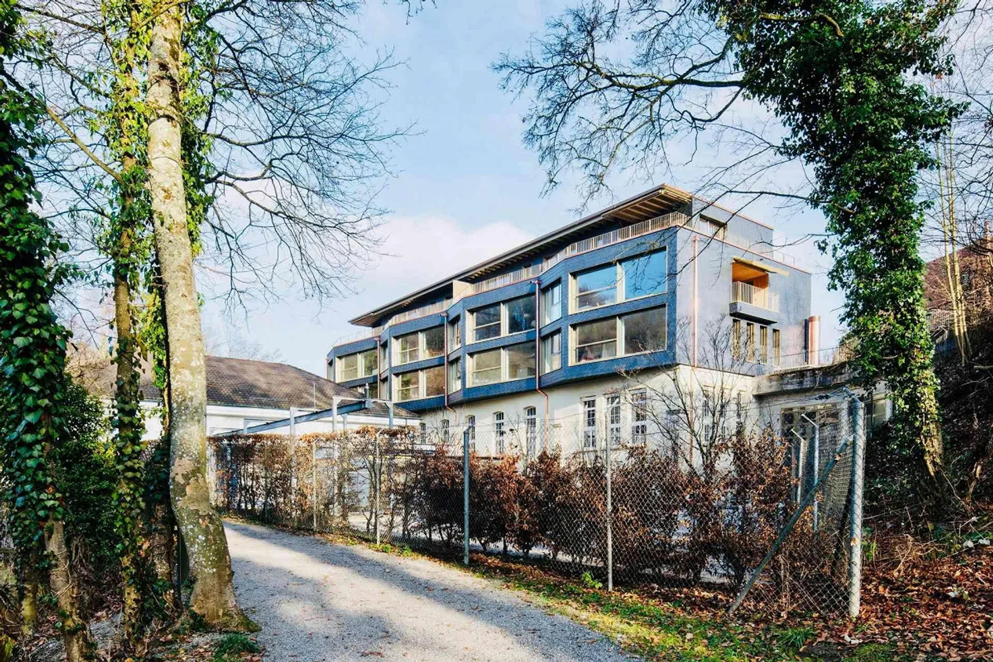 Living between city and nature - with a grand view of the Aare - Photo 13 of 13