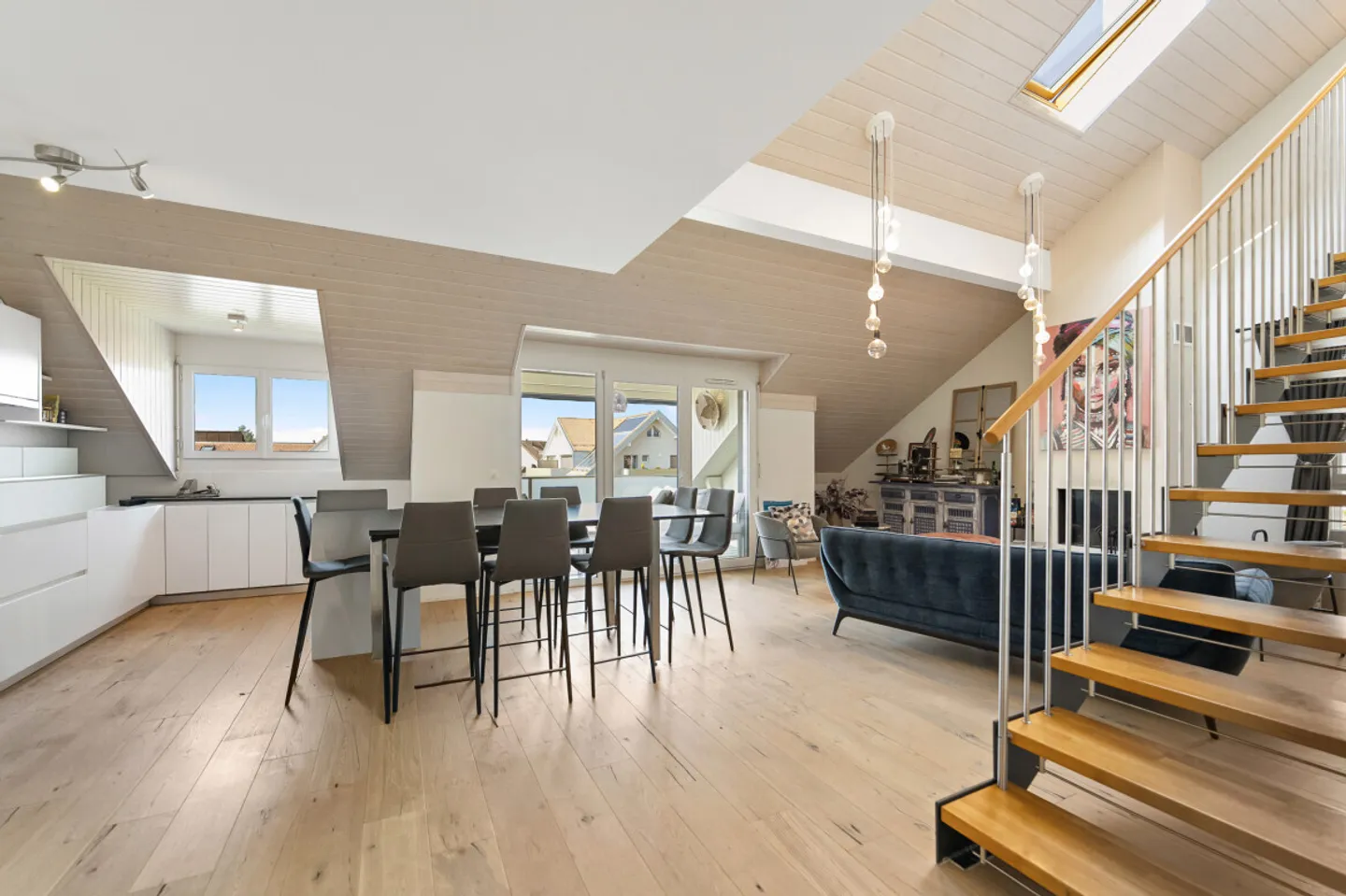 UN DUPLEX ECCEZIONALE NEL CUORE DI GLAND - Foto 2 di 8