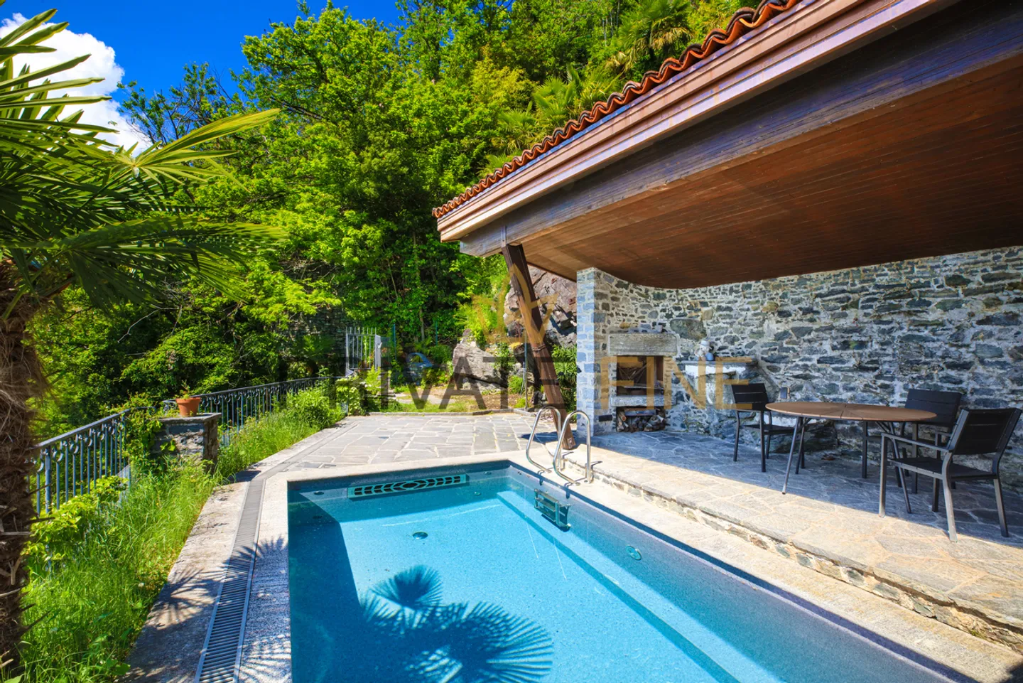 Villa di Lusso con Piscina - Foto 13 di 18