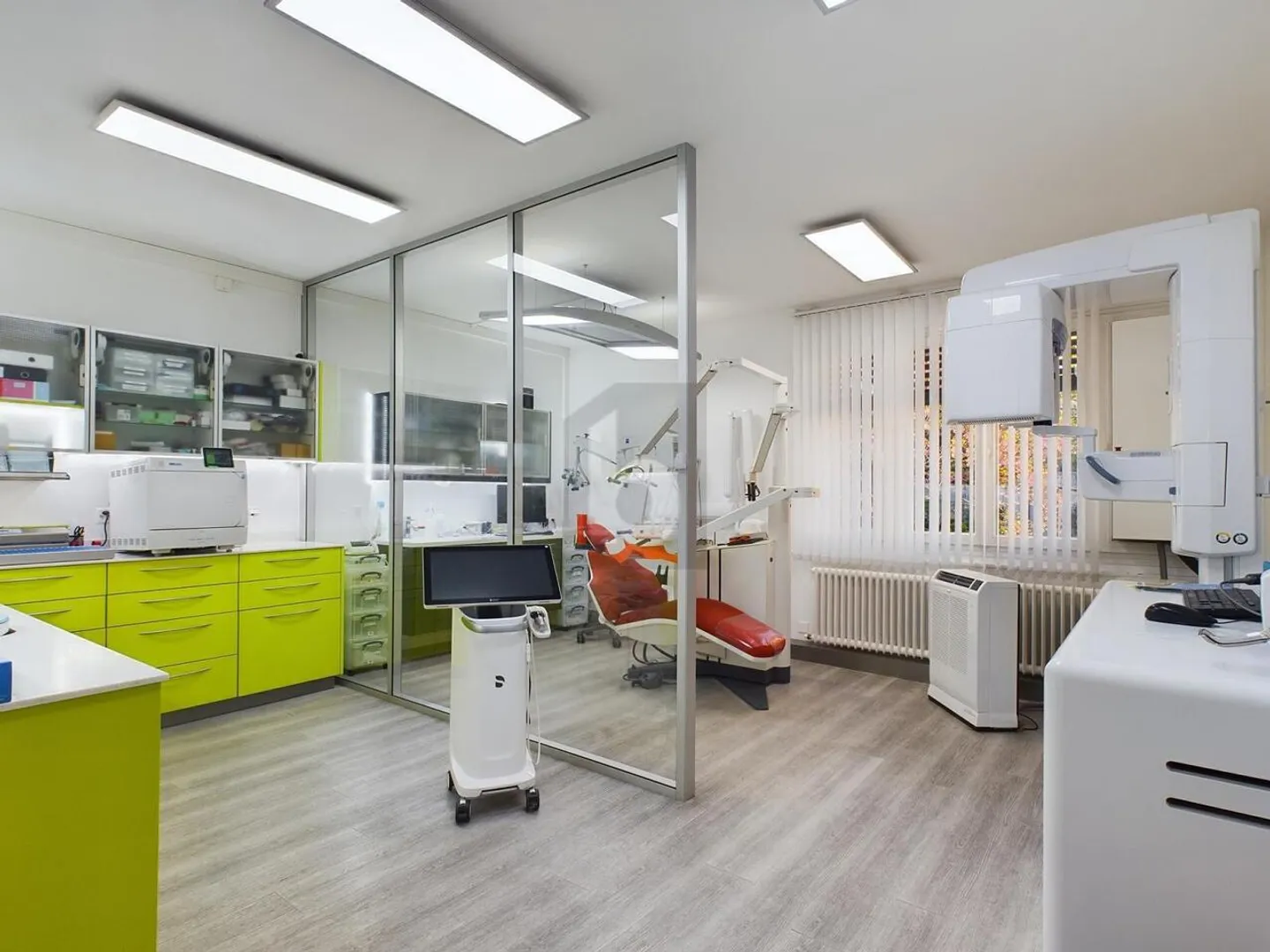 Spazio ufficio in affitto - Foto 2 di 6