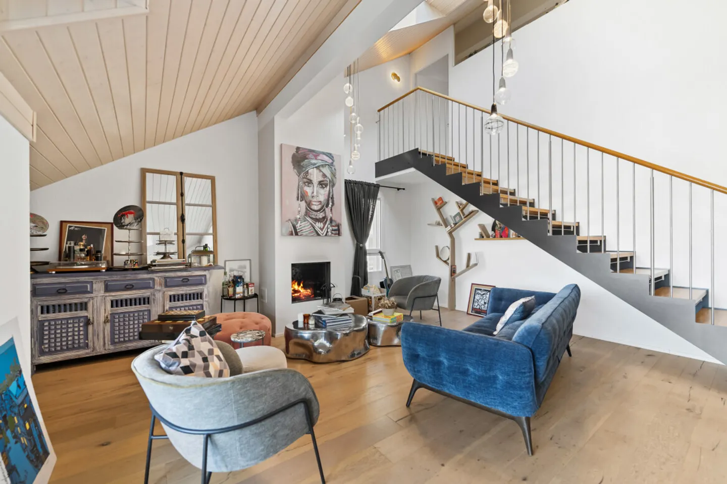 UN DUPLEX ECCEZIONALE NEL CUORE DI GLAND - Foto 1 di 8