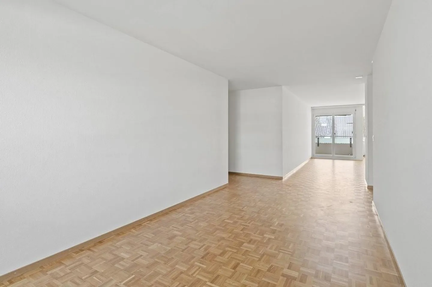 Helle 4-Zimmerwohnung mit Balkon - Foto 5 von 8