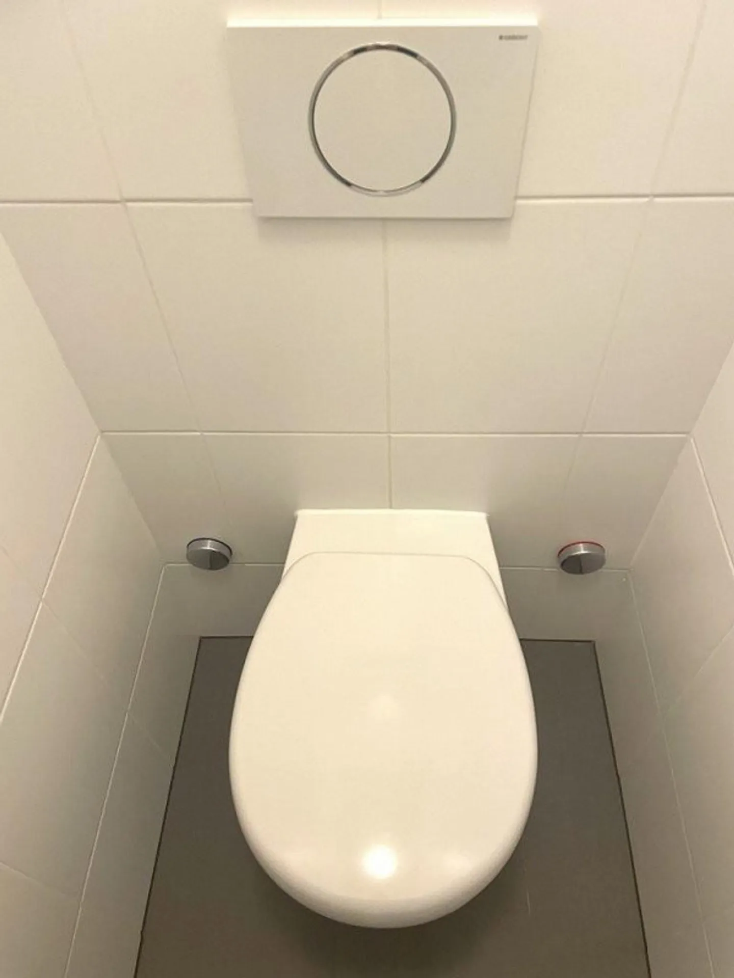 Close to international organizations and airport - Photo 10 of 11