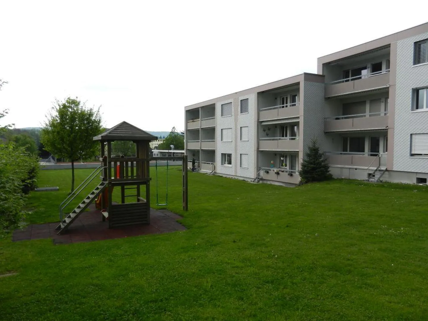 Helles Apartment in ruhiger Lage - Foto 3 von 10