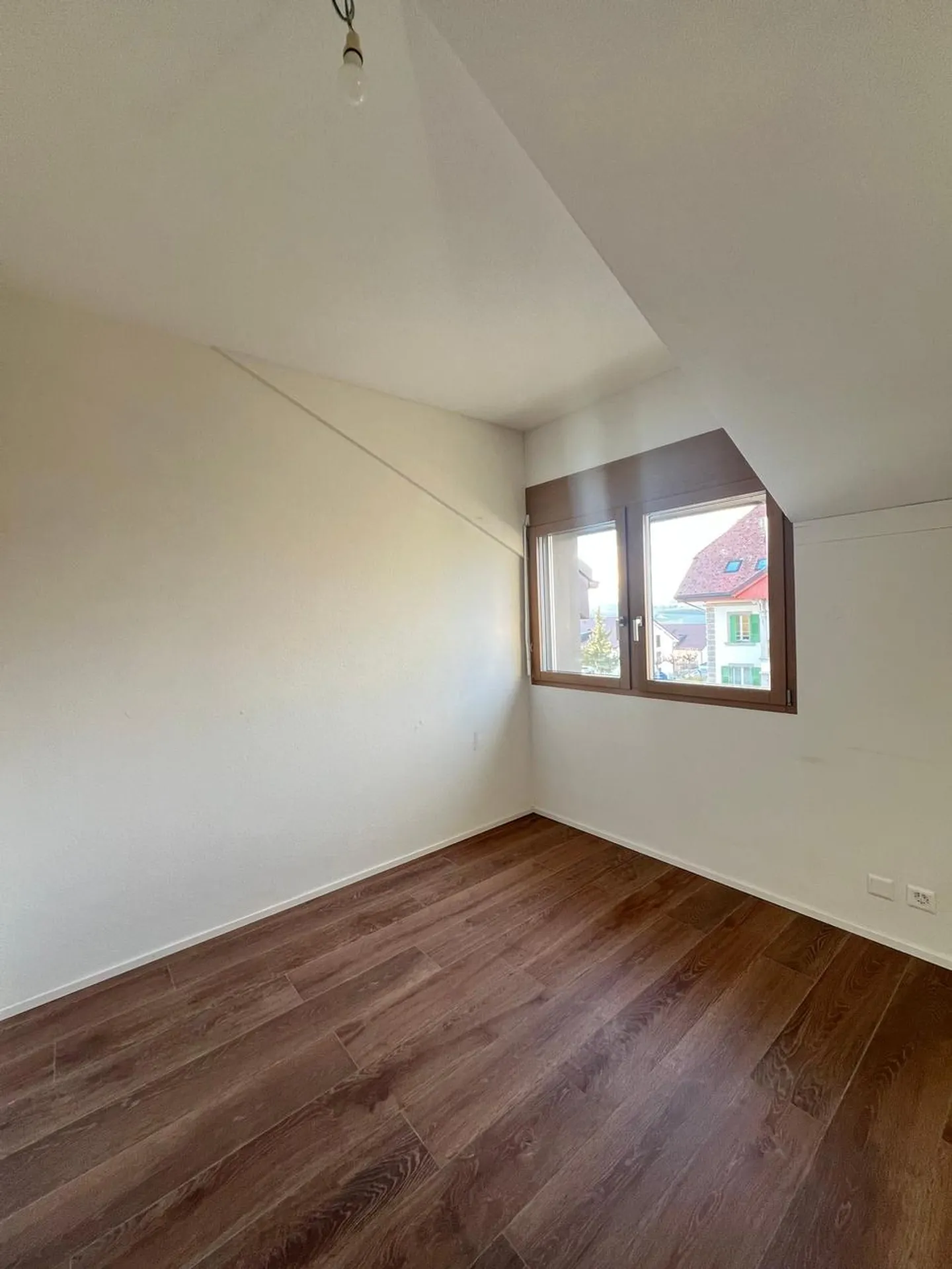 Große 3,5-Zimmer-Wohnung zu vermieten - Mézières (FR) - Foto 5 von 9