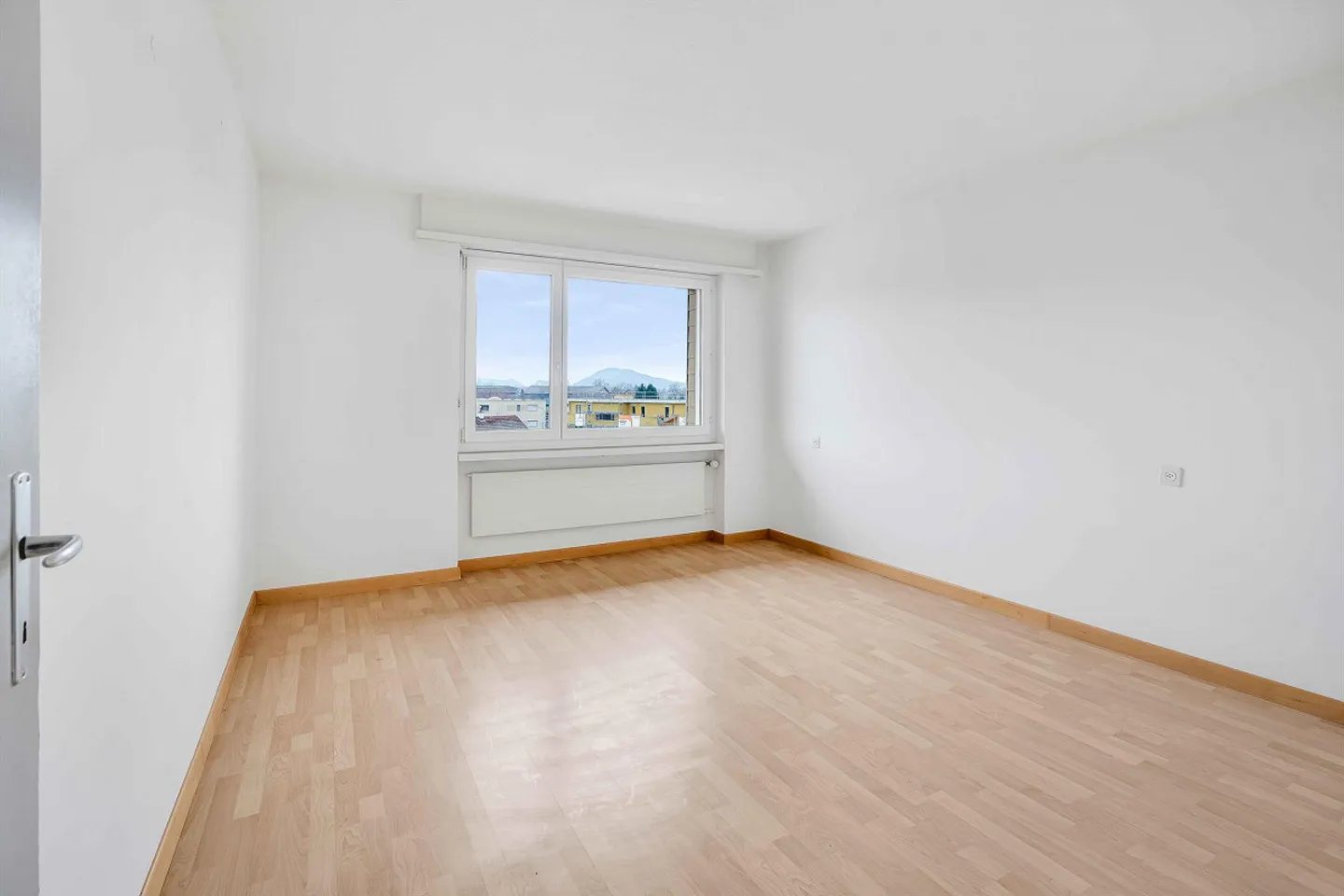 Vivere con vista in una posizione comoda! - Foto 8 di 10