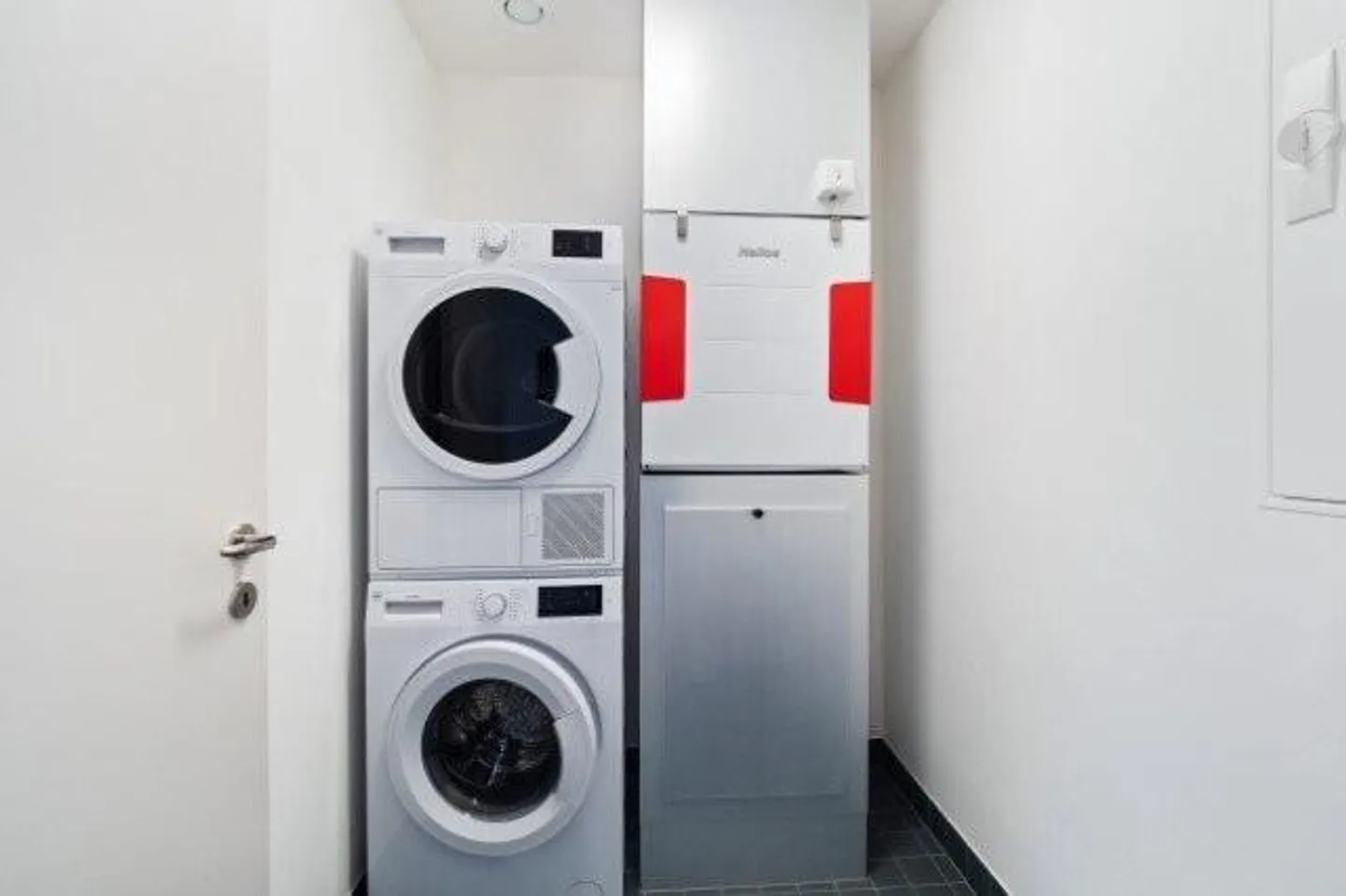 AFFITTARE SENZA CAUZIONE - Spazio abitativo moderno in un tranquillo quartiere centrale - Foto 7 di 9