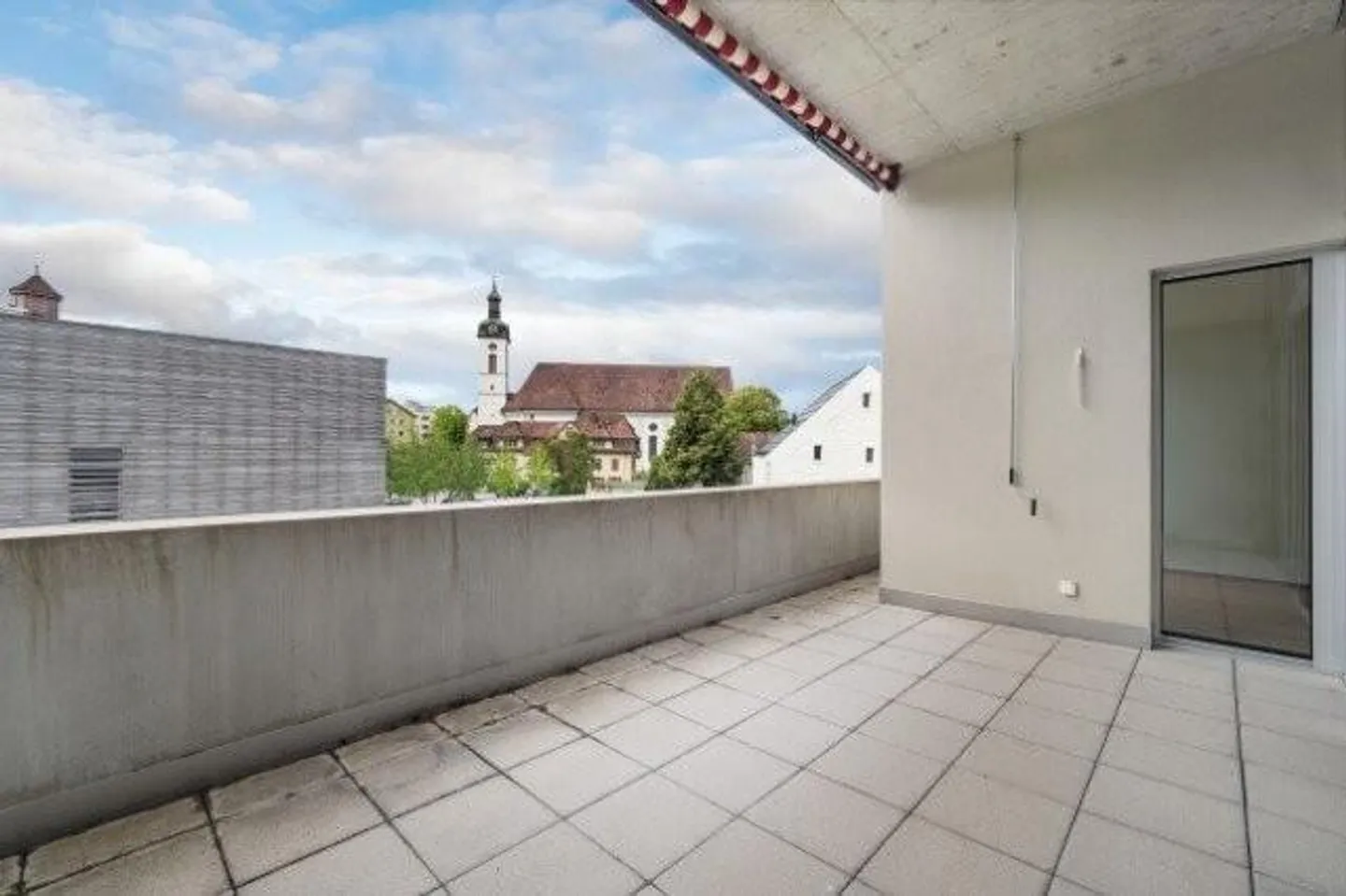 AFFITTARE SENZA CAUZIONE - Spazio abitativo moderno in un tranquillo quartiere centrale - Foto 8 di 9