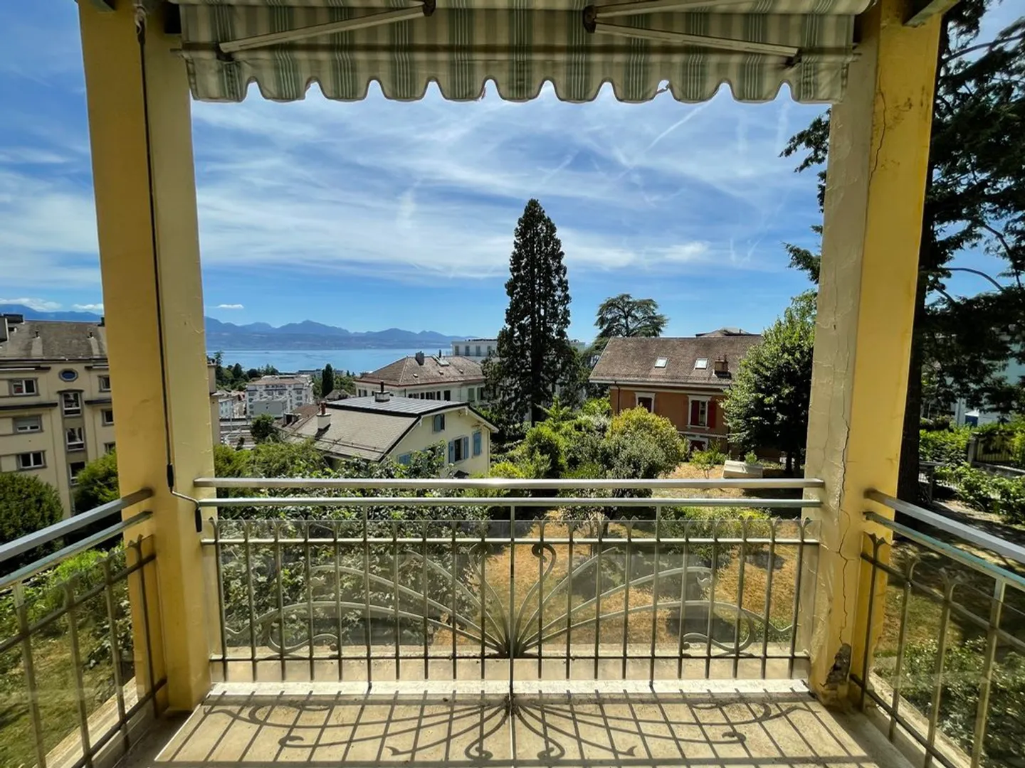 Appartamento Incantevole con Vista Lago - Foto 1 di 9