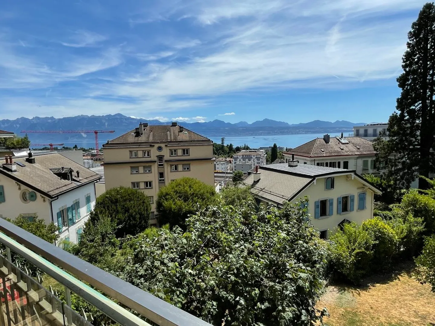Appartamento Incantevole con Vista Lago - Foto 2 di 9