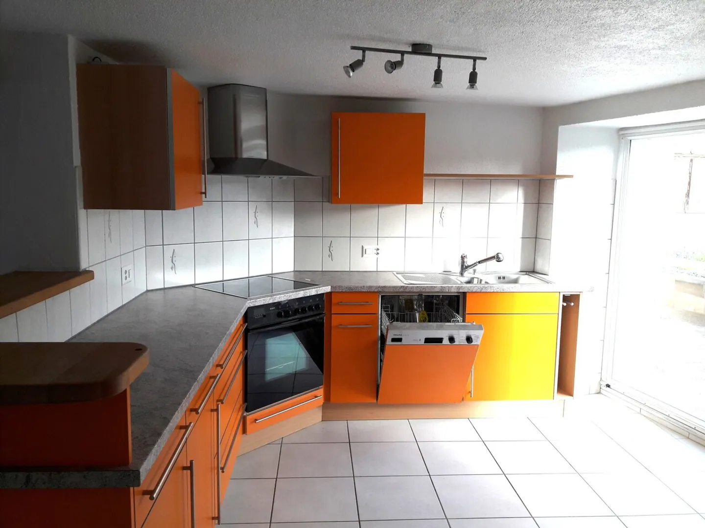 «Miethaus bestehend aus 2 renovierten Wohnungen» - Foto 4 von 17