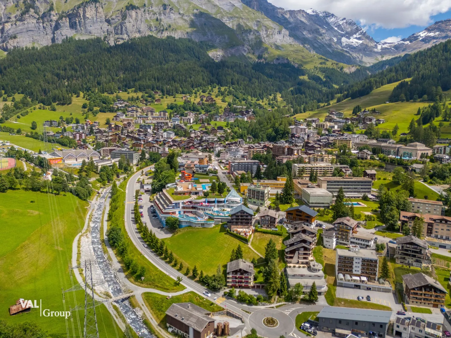 In the heart of Leukerbad: Development potential at the highest level - Photo 2 of 6