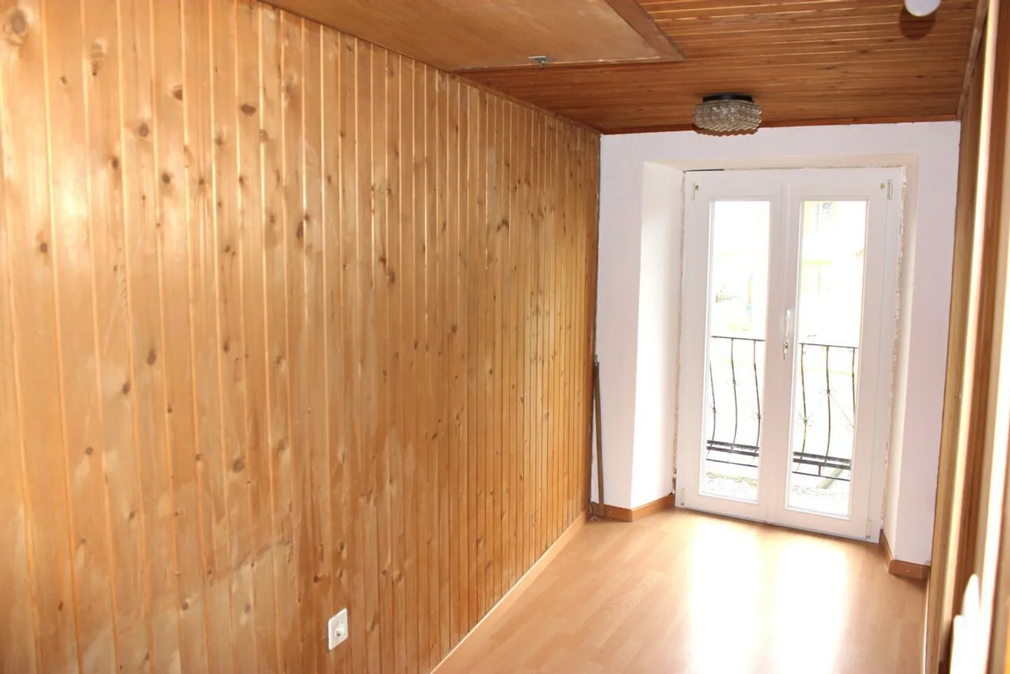 «Miethaus bestehend aus 2 renovierten Wohnungen» - Foto 17 von 17