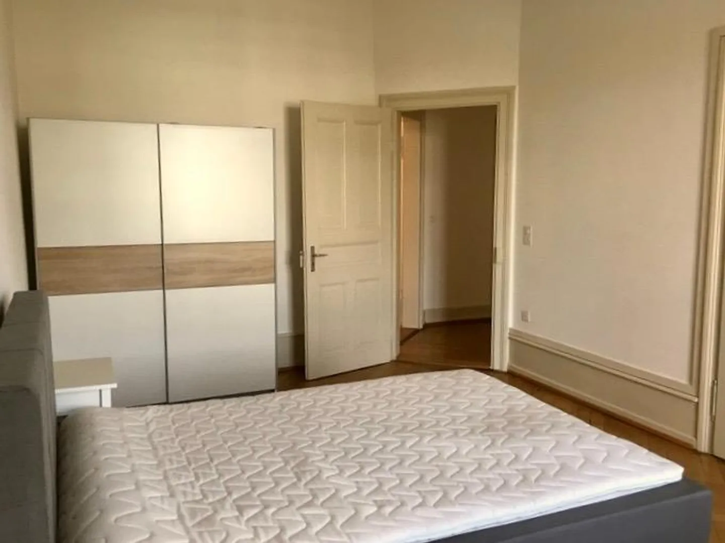 Chambre partagée élégamment meublée à Bâle - Photo 3 sur 9