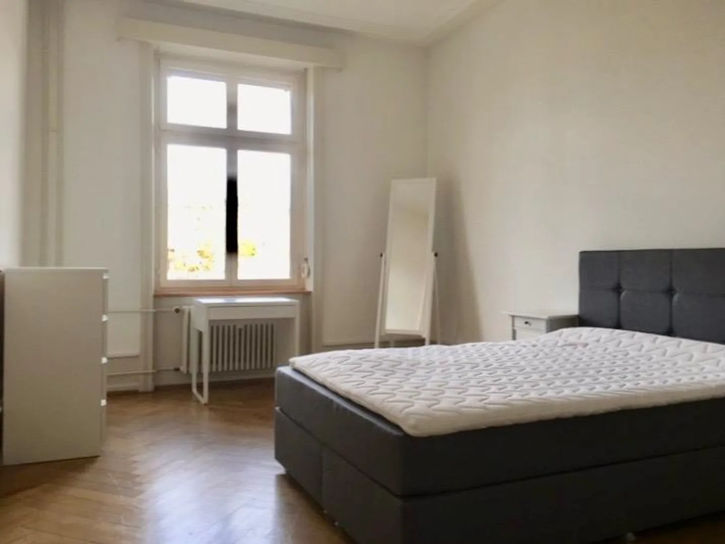 Chambre partagée élégamment meublée à Bâle - Photo 4 sur 9