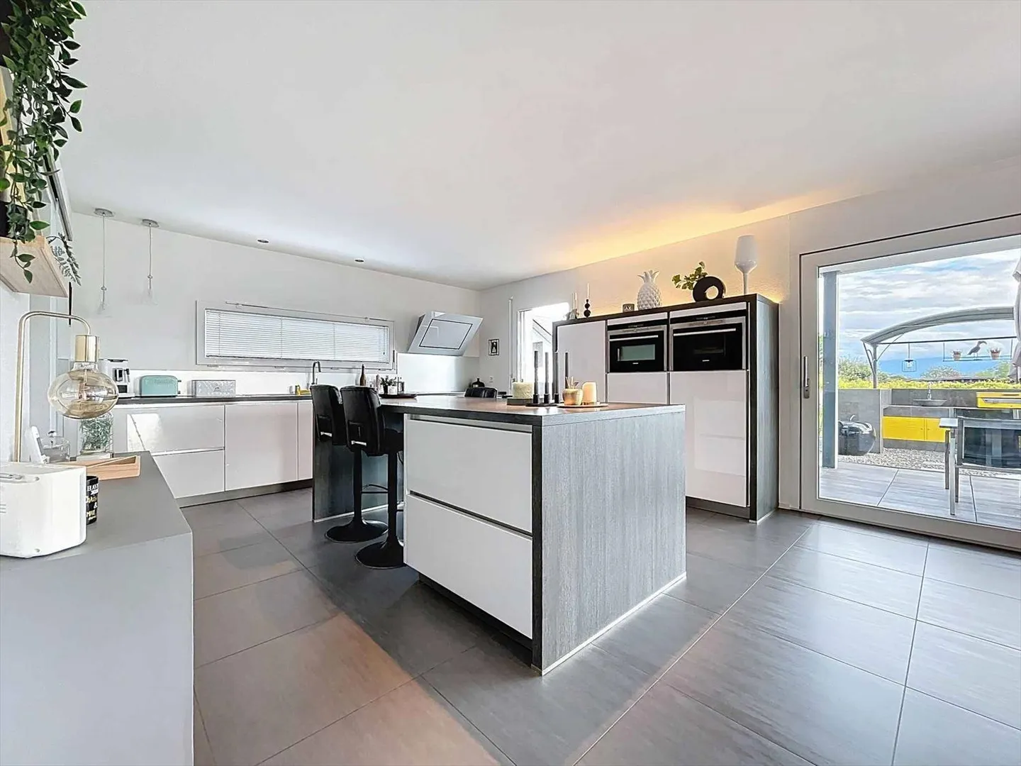 Villa in vendita - Foto 2 di 11