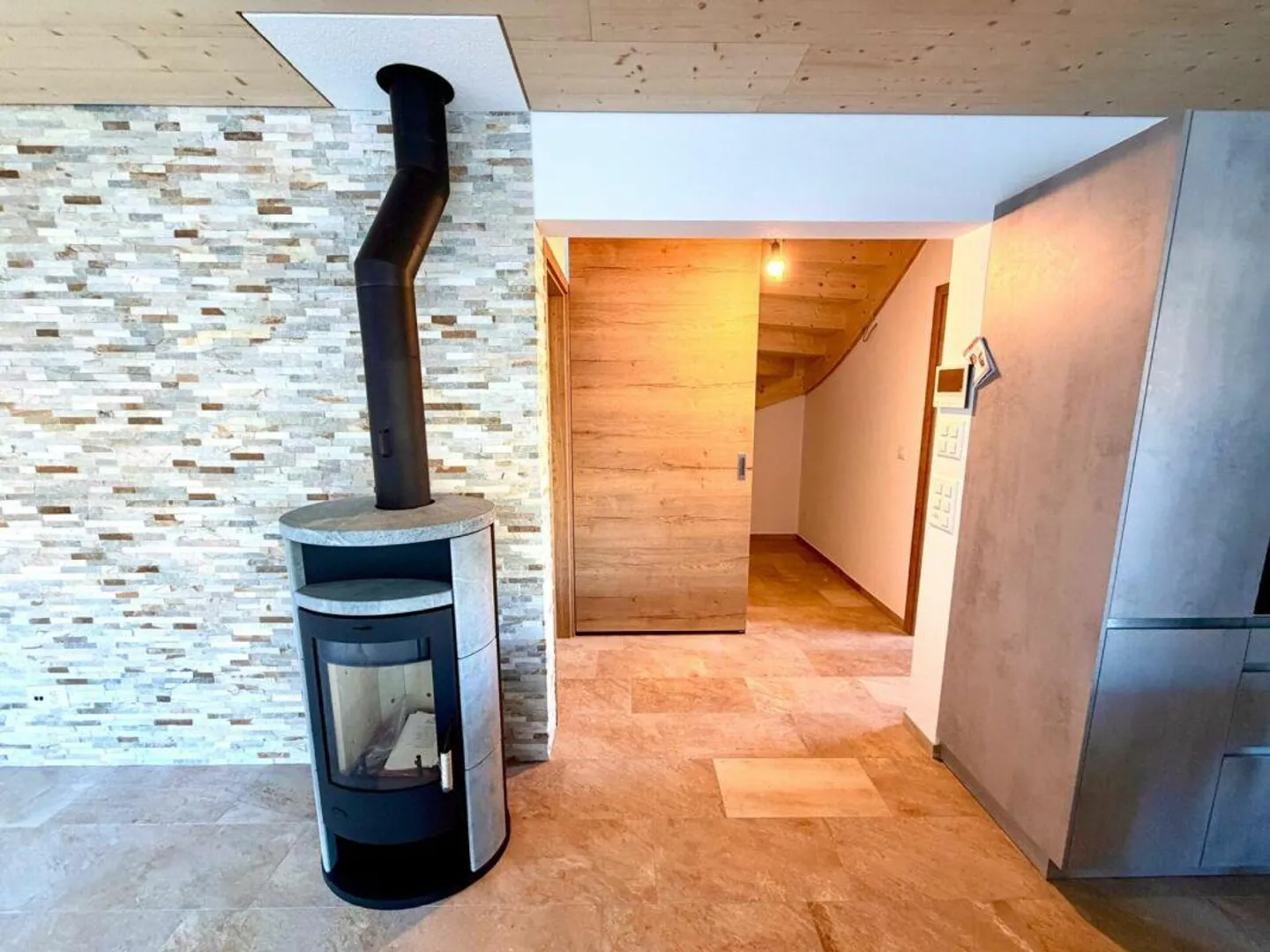 Une maison qui inspire ! Première occupation exclusive à Filzbach - Photo 3 sur 9