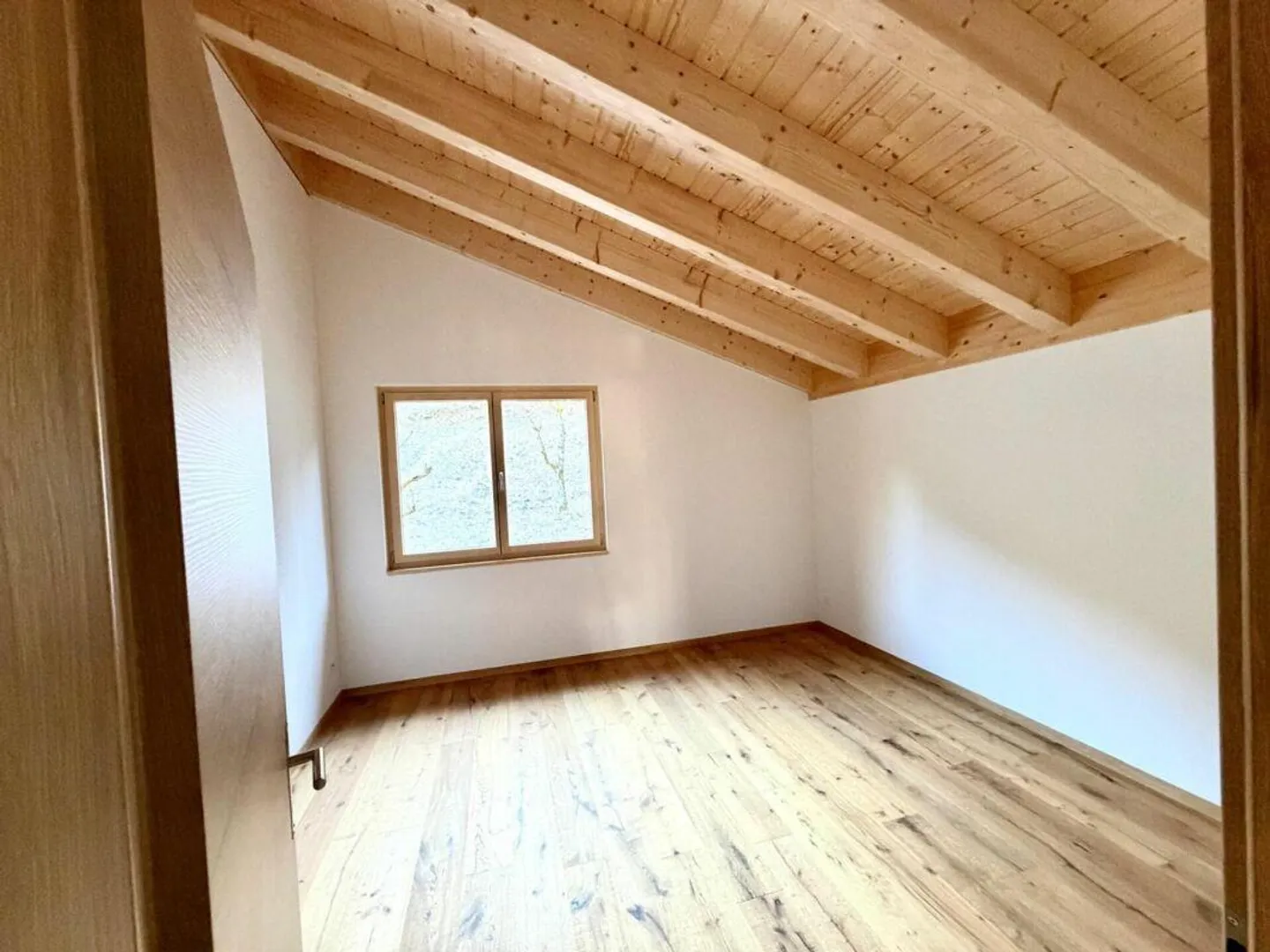 Une maison qui inspire ! Première occupation exclusive à Filzbach - Photo 5 sur 9