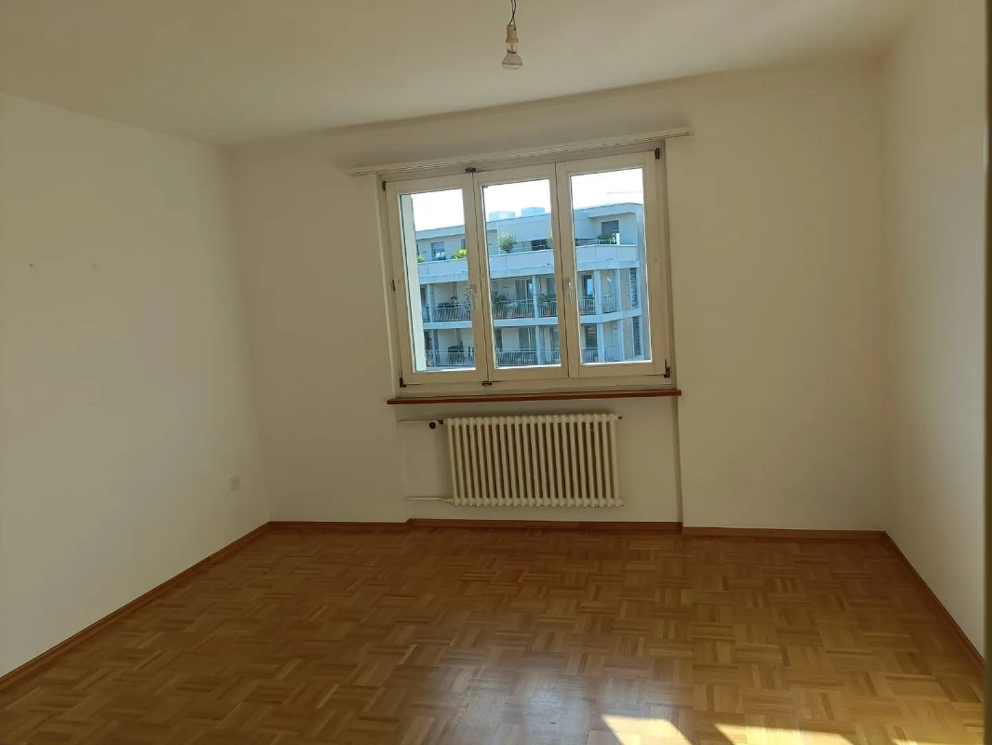 Gemütlich 3.5-Zimmer Wohnung zentral gelegen - Foto 9 von 10