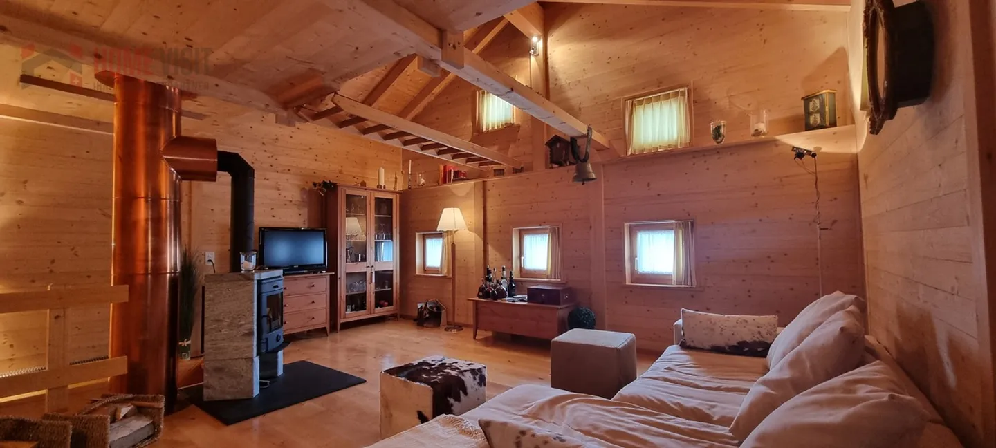 Casa indipendente 2,5 locali - Bellamente ristrutturato fienile vallesano ad Albinen - Foto 1 di 17