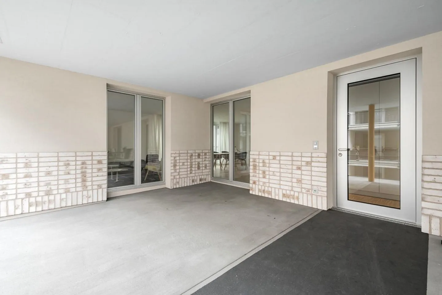 Grande chambre moderne en colocation dans le quartier d'Aescherbach à Aarau, en emplacement central pour étudiants et jeunes professionnels - Photo 11 sur 13