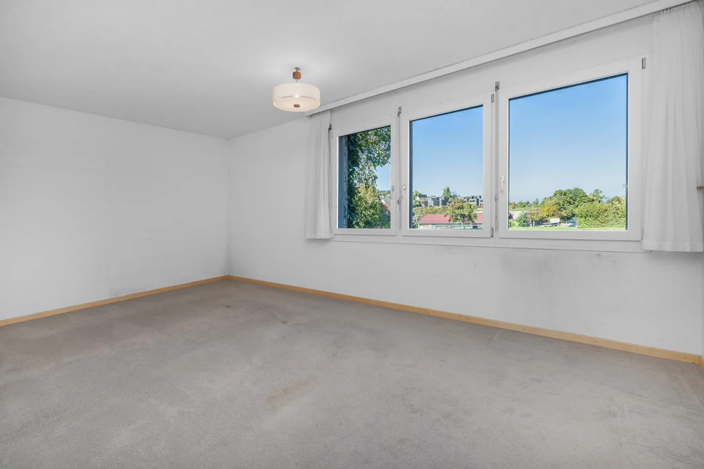 Bonheur familial dans le vert - Photo 5 sur 11