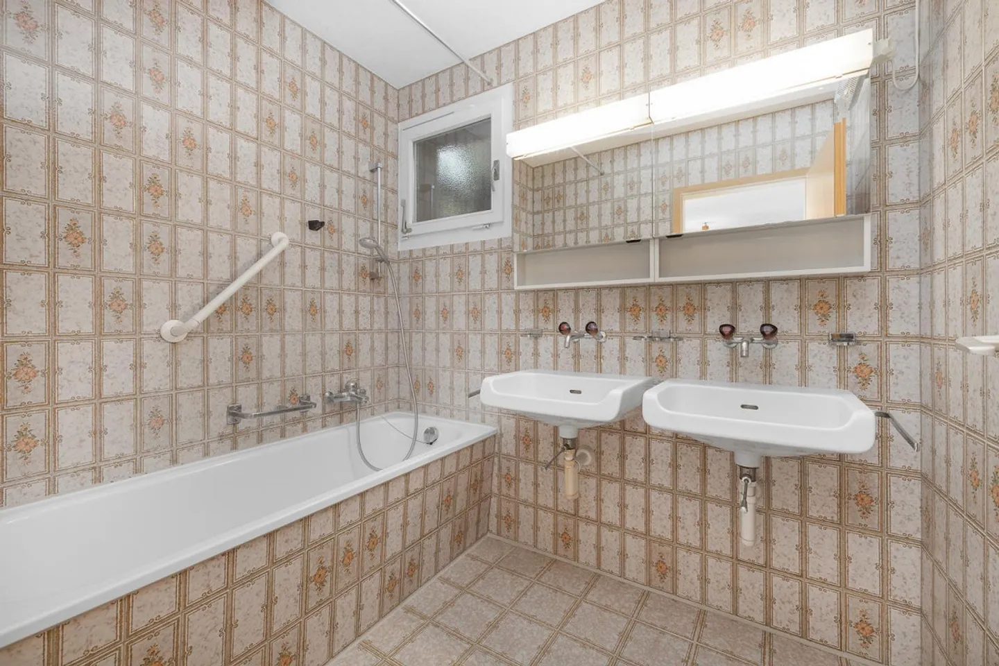 Bonheur familial dans le vert - Photo 7 sur 11