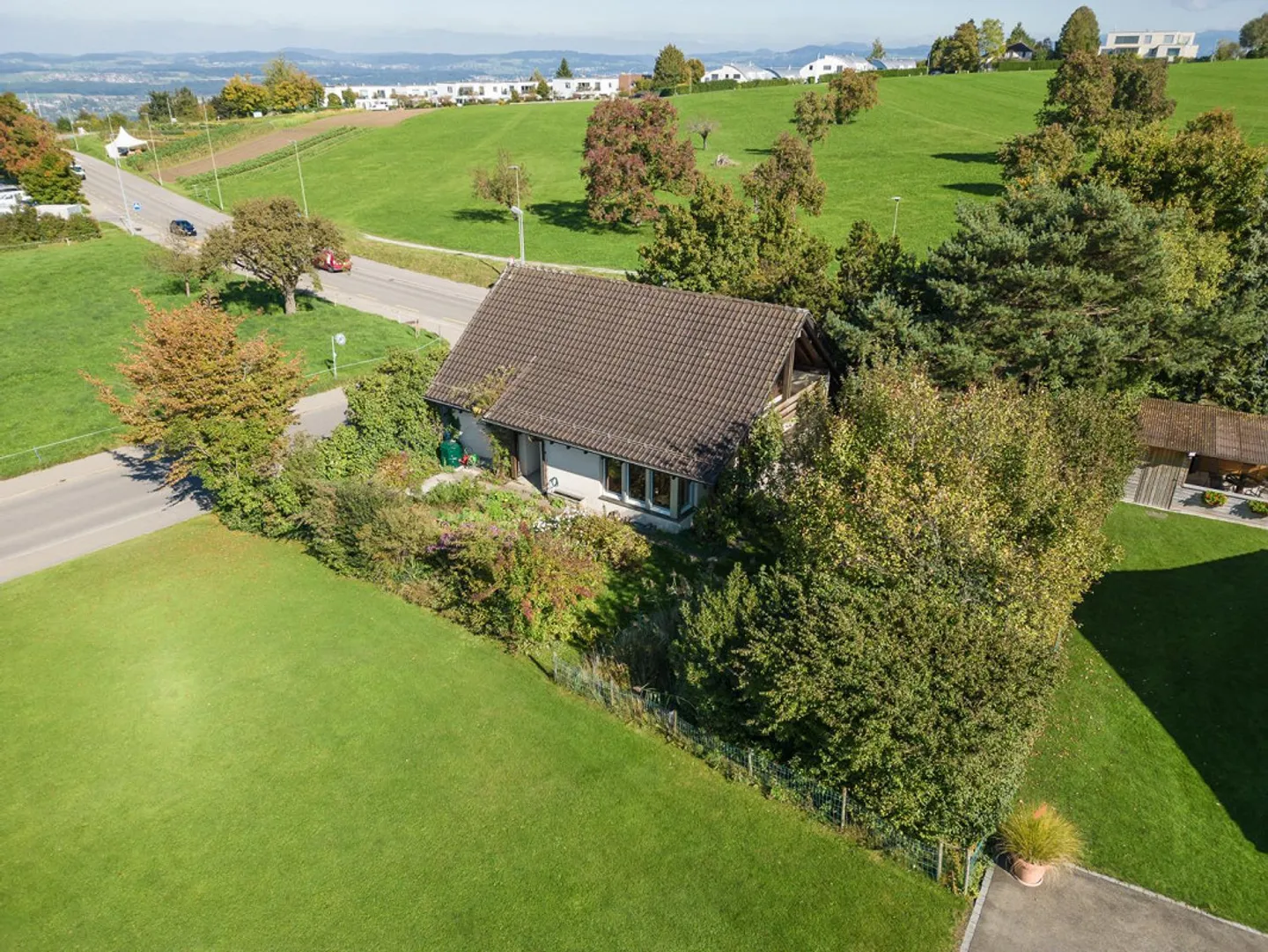 Bonheur familial dans le vert - Photo 11 sur 11