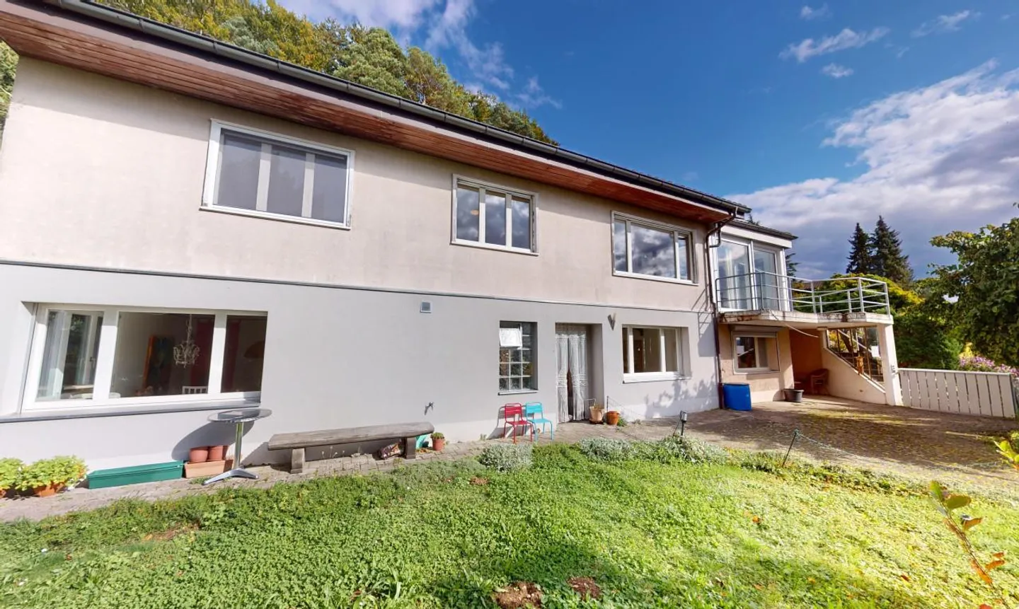 Proprietà da sogno con vista libera e appartamento separato - Foto 3 di 13