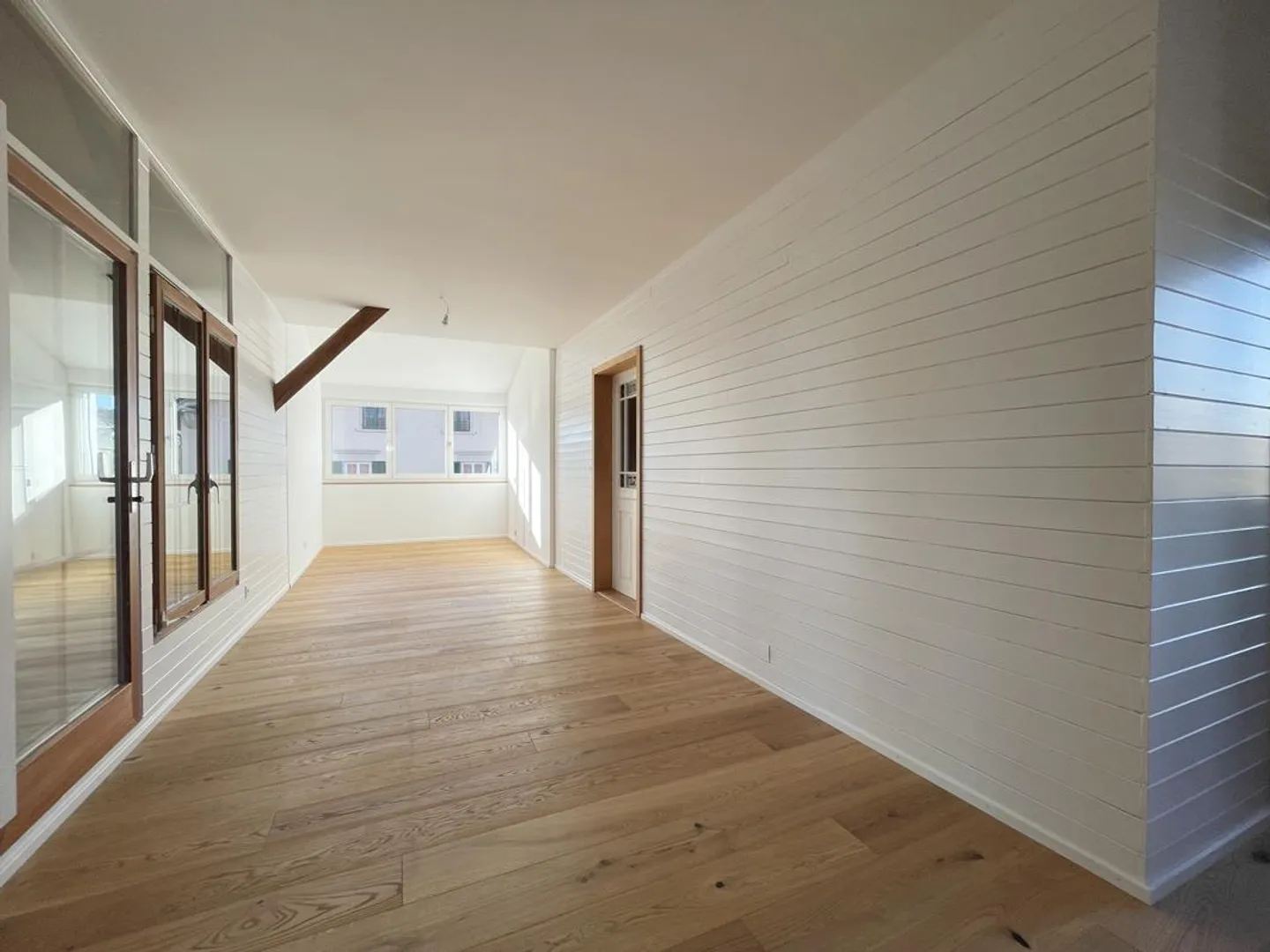 Appartamento attico unico, vecchie strutture in un nuovo abito. - Foto 3 di 11