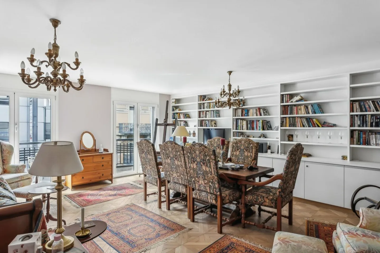 Im Stadtzentrum, geräumige, moderne Wohnung mit 2 Balkonen - Foto 9 von 16
