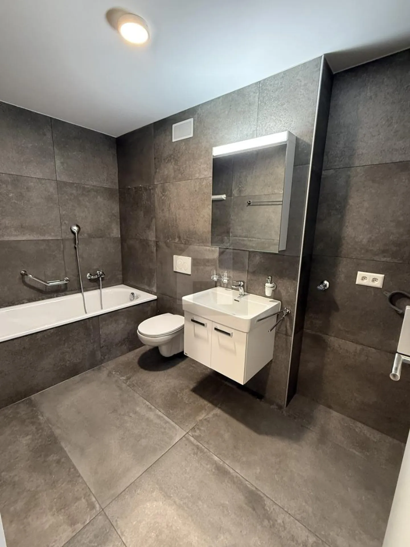 Appartamento 3.5 locali - Foto 3 di 11