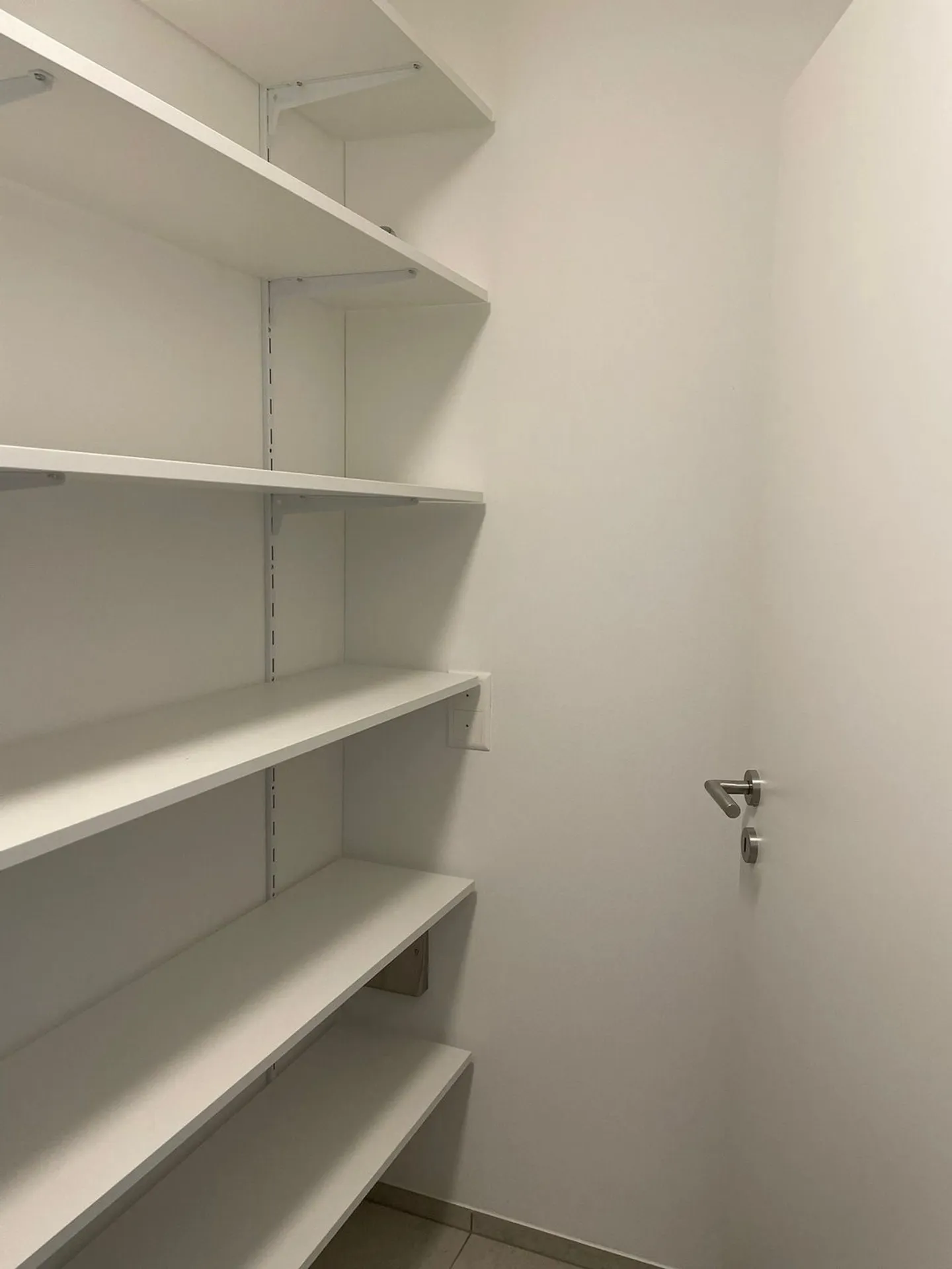 Modern 3.5-room apartment with balcony in a quiet location in Zwingen - Photo 9 of 15