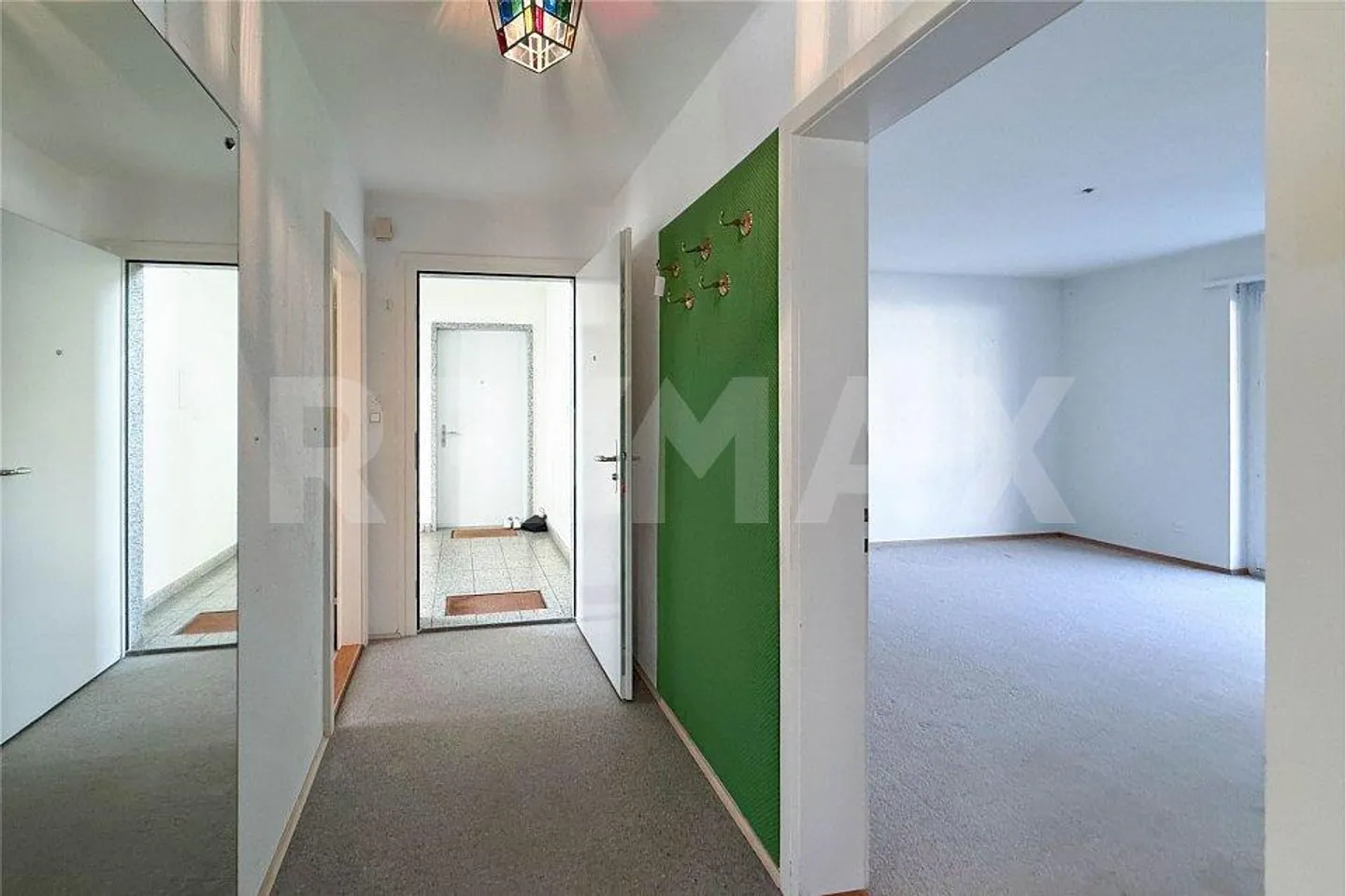 3.5 Room Apartment - Photo 5 of 12