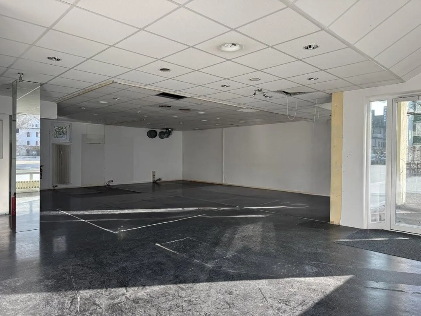 Your new business location in the best area of Wabern! - Photo 4 of 10