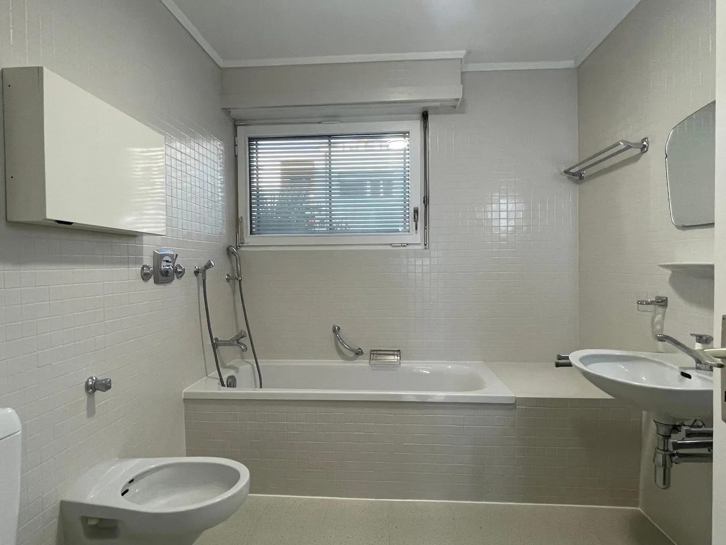 Appartamento in affitto - Foto 4 di 6