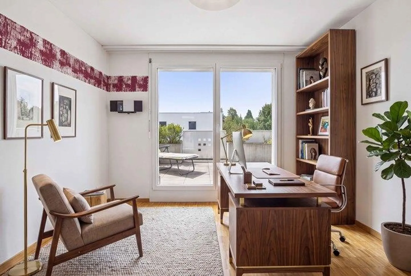 Charmantes Freistehendes Einfamilienhaus - Foto 6 von 8