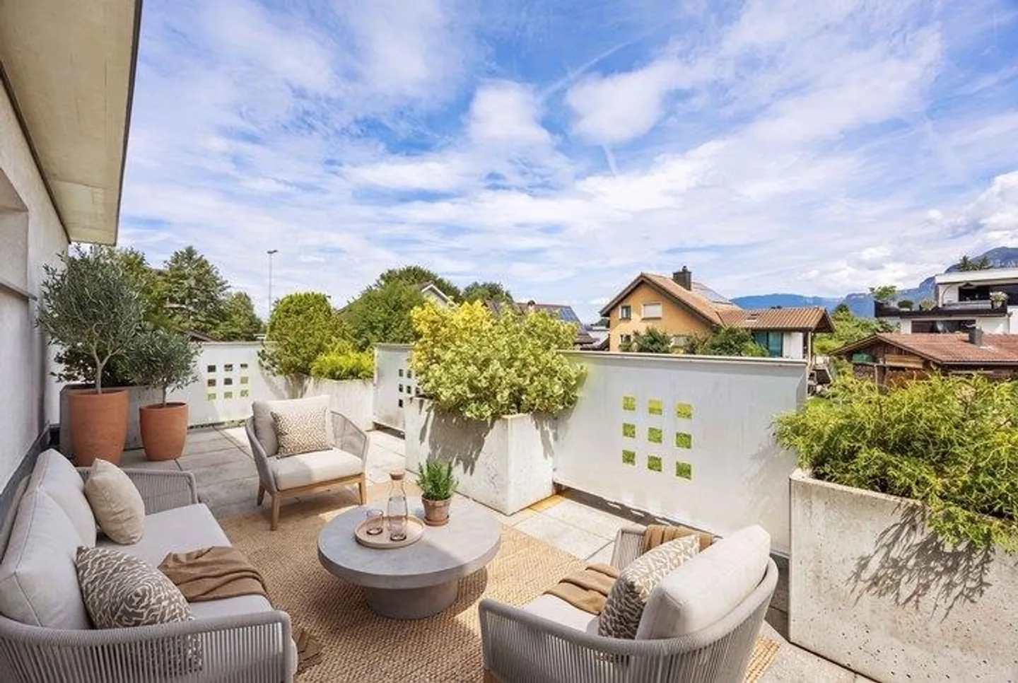Charmantes Freistehendes Einfamilienhaus - Foto 7 von 8