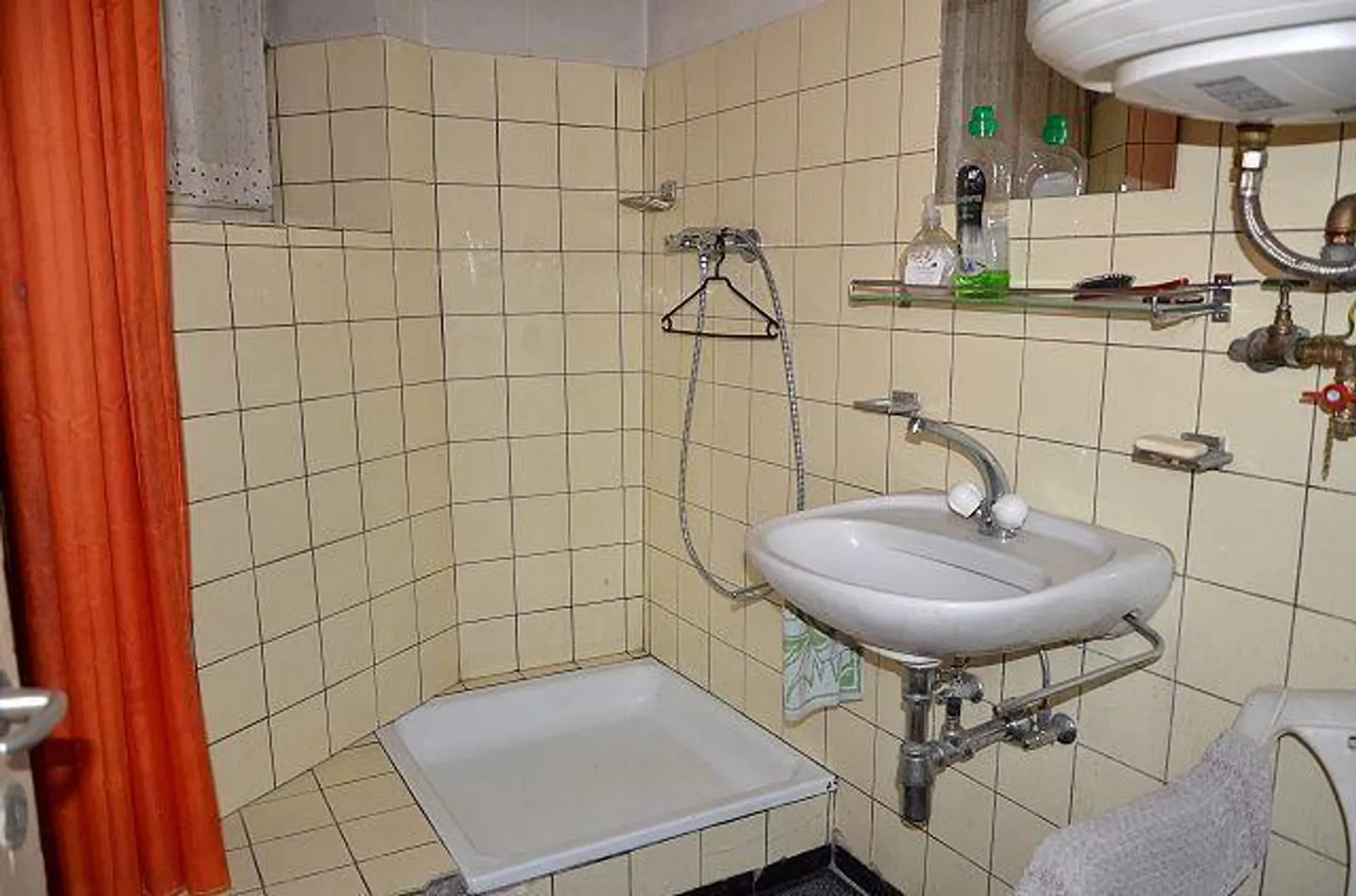 Casa plurifamiliare da rinnovare con possibilità di ampliamento - Foto 16 di 36